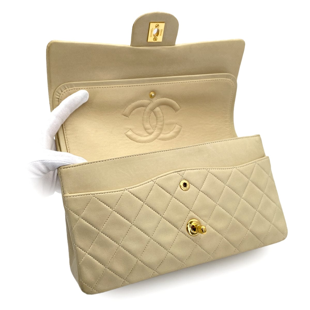 Luxury Promise Japan VINTAGE CHANEL CLASSIC FLAP MEDIUM CHAIN SHOULDER BAG BEIGE LAMB SKIN GOLD HARDWARE 90314339
