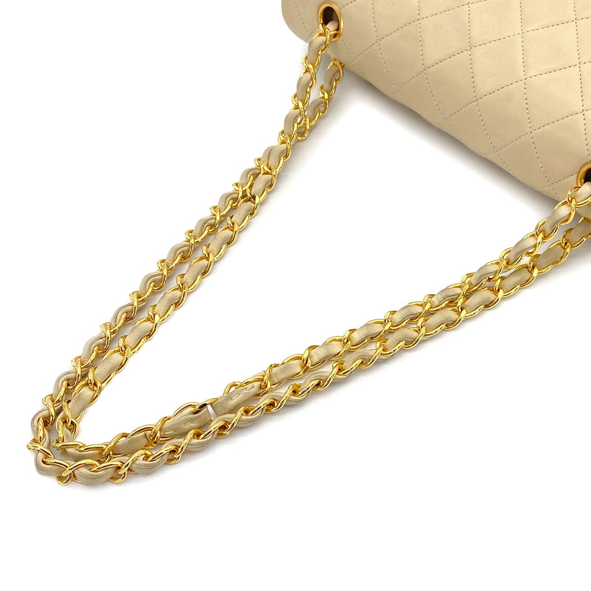 Luxury Promise Japan VINTAGE CHANEL CLASSIC FLAP MEDIUM CHAIN SHOULDER BAG BEIGE LAMB SKIN GOLD HARDWARE 90314339