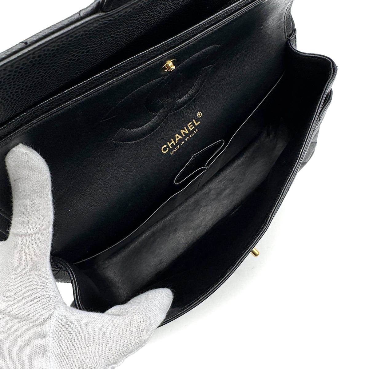 Luxury Promise Japan VINTAGE CHANEL CLASSIC FLAP MEDIUM CHAIN SHOULDER BAG BLACK CAVIAR SKIN GOLD HARDWARE 90313862