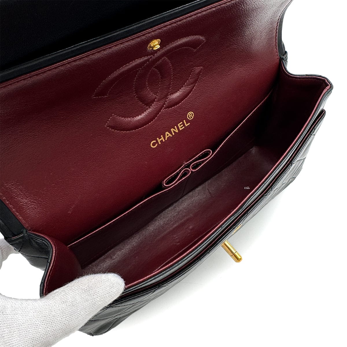 Luxury Promise Japan VINTAGE CHANEL CLASSIC FLAP MEDIUM CHAIN SHOULDER BAG BLACK LAMB SKIN GOLD HARDWARE 90323456