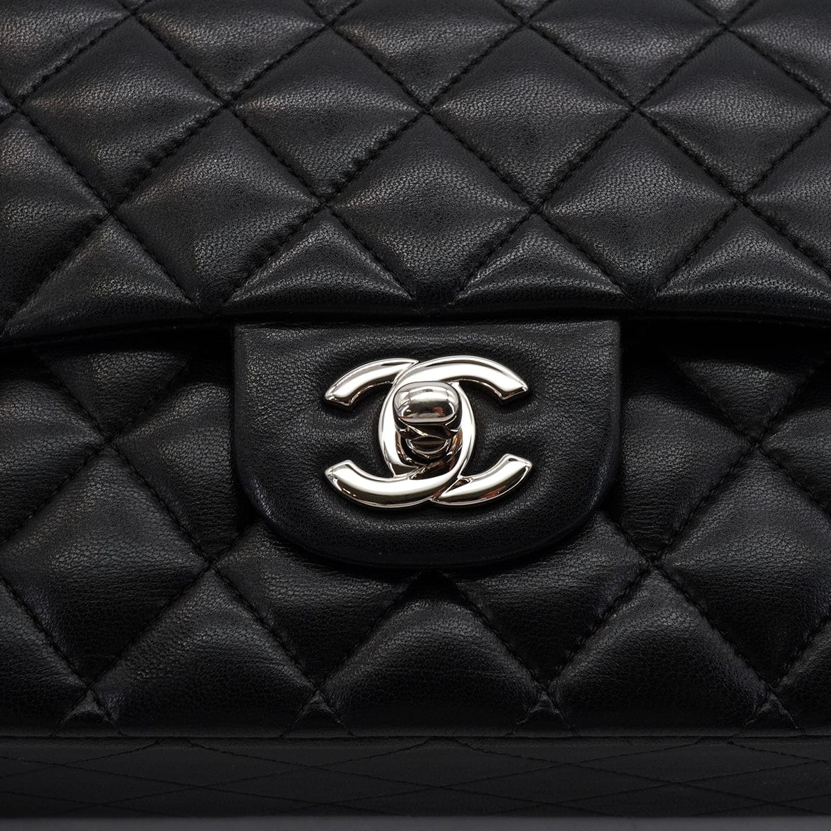 Luxury Promise Japan VINTAGE CHANEL CLASSIC FLAP MEDIUM CHAIN SHOULDER BAG BLACK LAMB SKIN SILVER HARDWARE 90344389