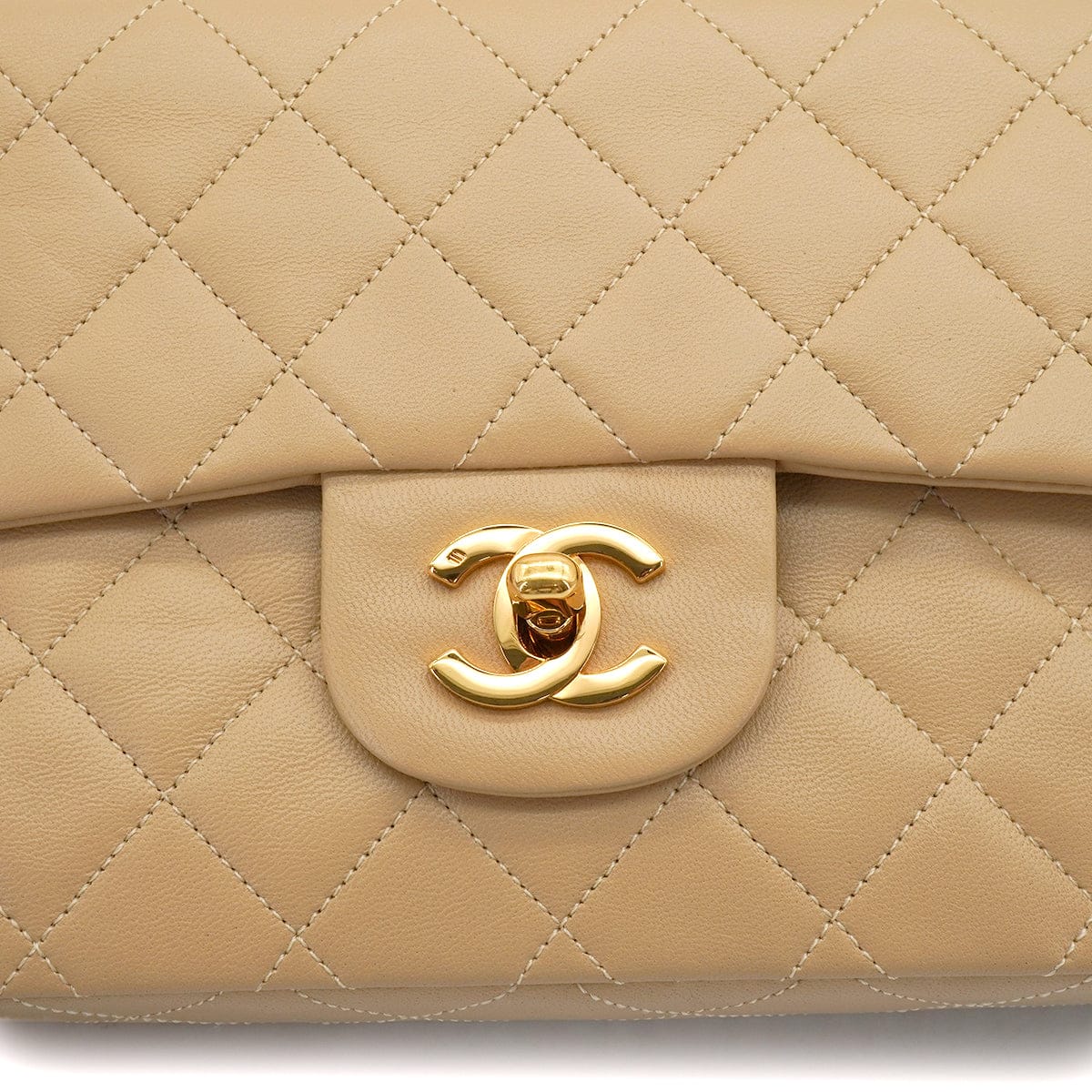 Luxury Promise Japan VINTAGE CHANEL CLASSIC FLAP SMALL CHAIN SHOULDER BAG BEIGE LAMB SKIN GOLD HARDWARE 90344363