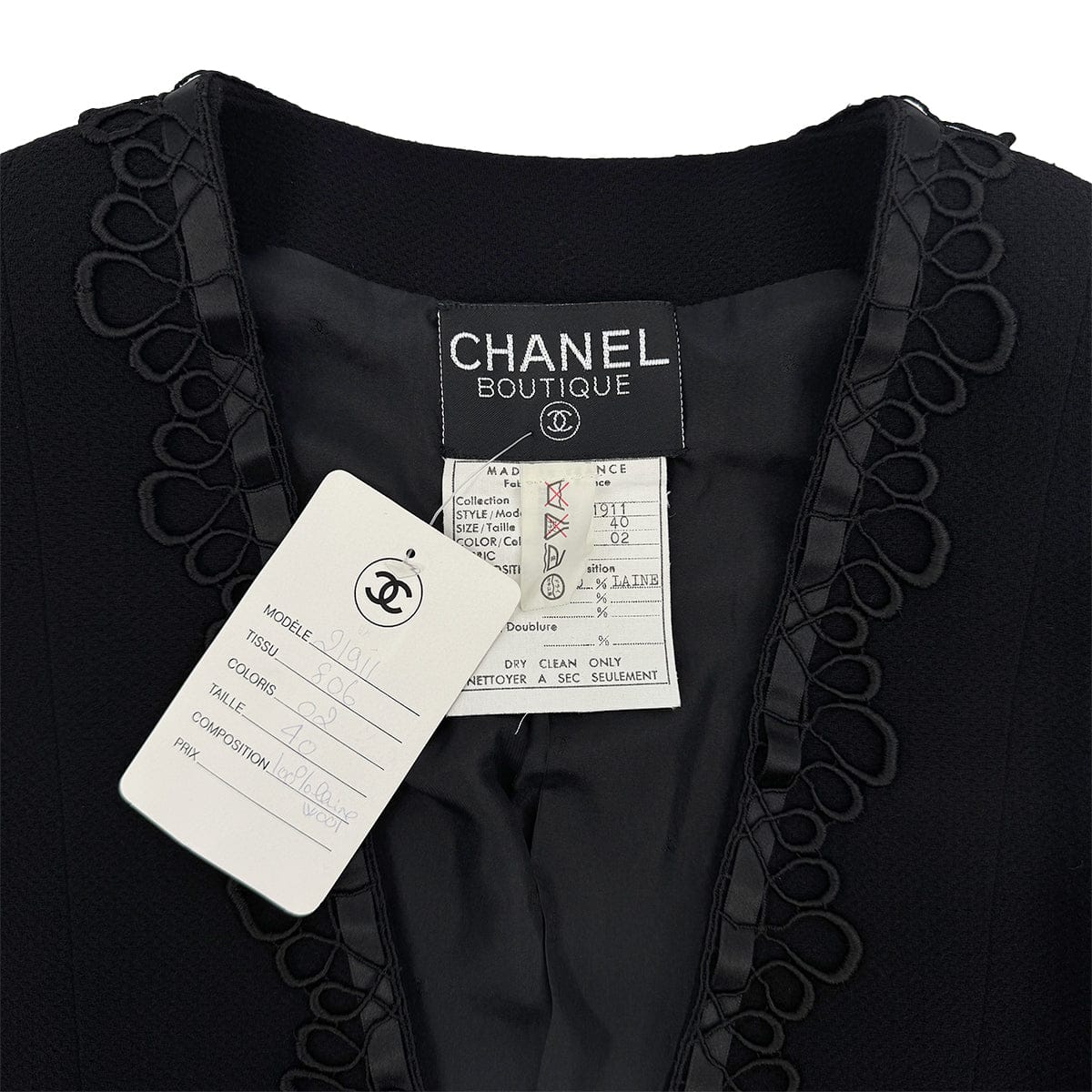 Luxury Promise Japan VINTAGE CHANEL COCO BUTTON FLOWER EMBROIDERY JACKET BLACK WOOL 40 RTW 90314892