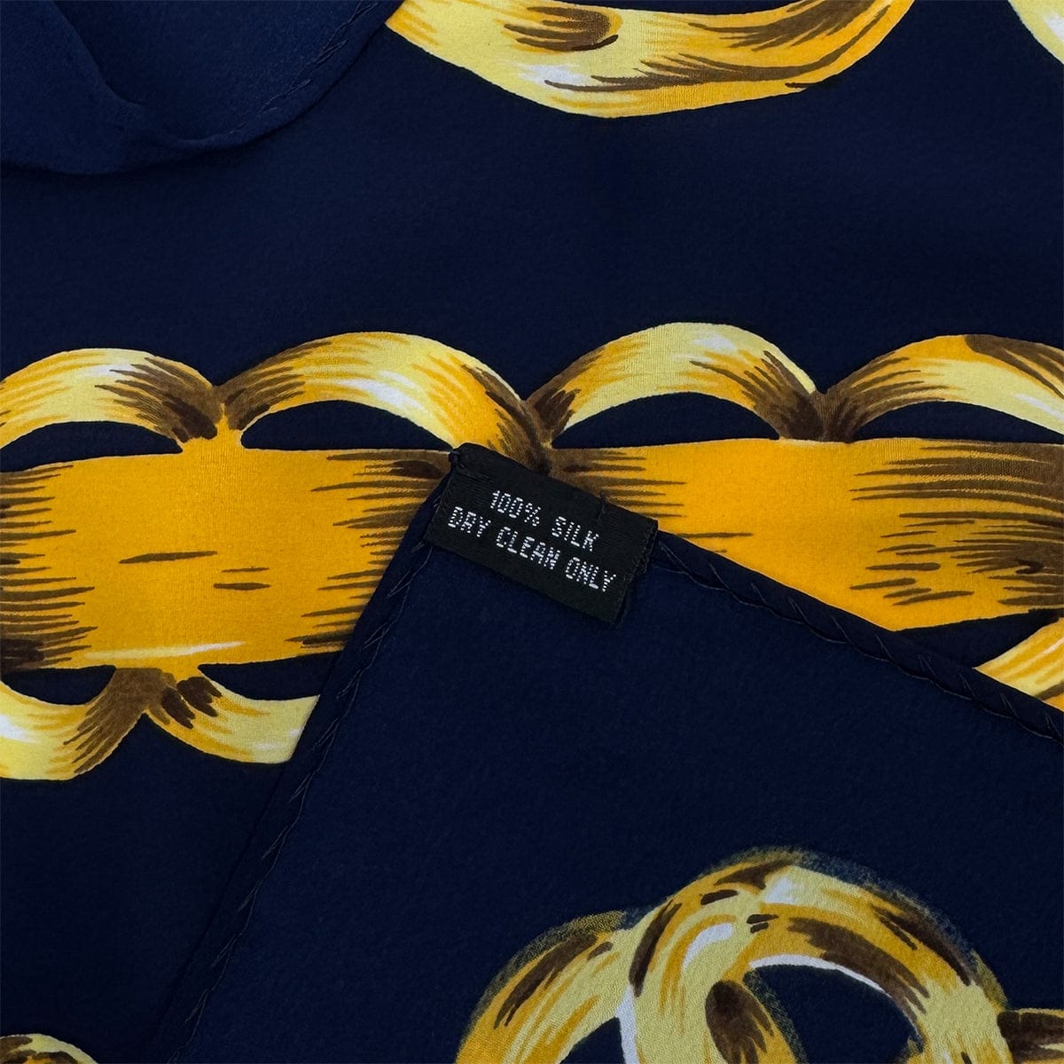 Luxury Promise Japan VINTAGE CHANEL COCOMARK CHAIN PATTERN SCARF NAVY SILK 90323165