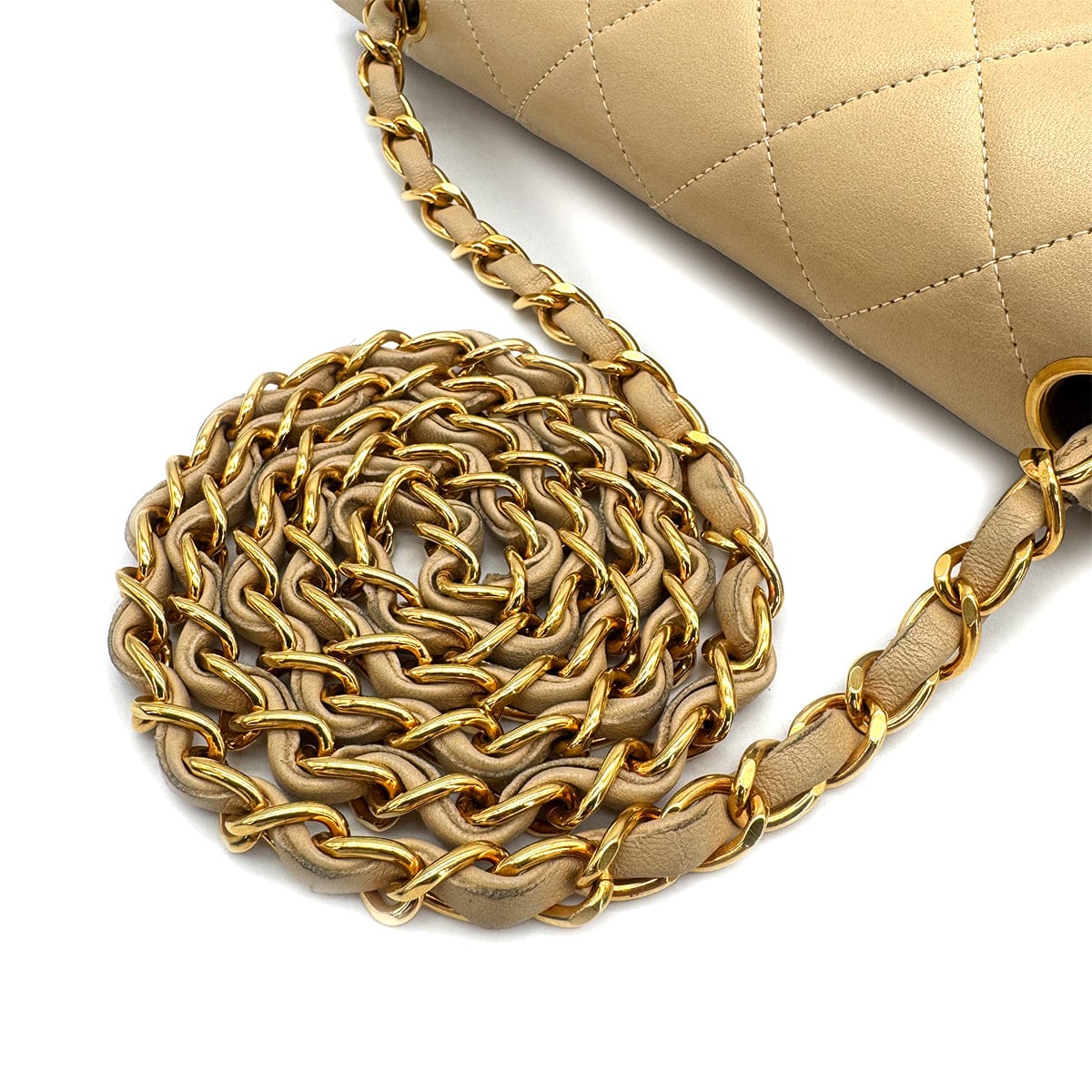 Luxury Promise Japan VINTAGE CHANEL DIANA MEDIUM CHAIN SHOULDER BAG BEIGE LAMB SKIN GOLD HARDWARE 90314777
