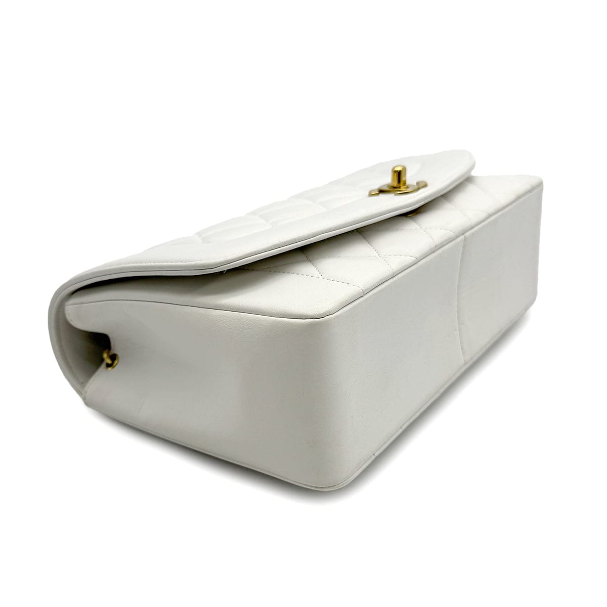Luxury Promise Japan VINTAGE CHANEL DIANA MEDIUM CHAIN SHOULDER BAG WHITE LAMB SKIN GOLD HARDWARE 90313552