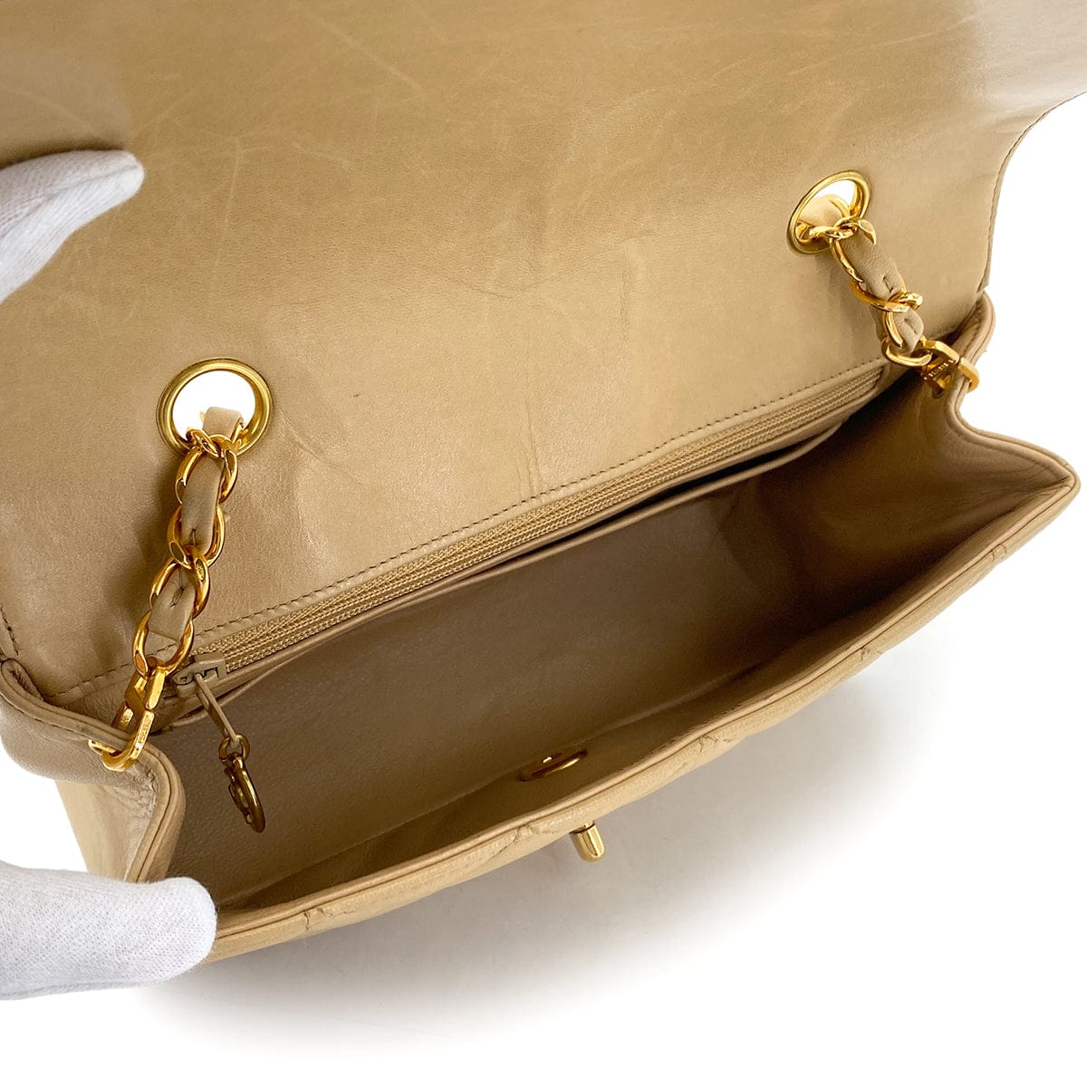 Luxury Promise Japan VINTAGE CHANEL DIANA SMALL CHAIN SHOULDER BAG BEIGE LAMB SKIN GOLD HARDWARE 90324844