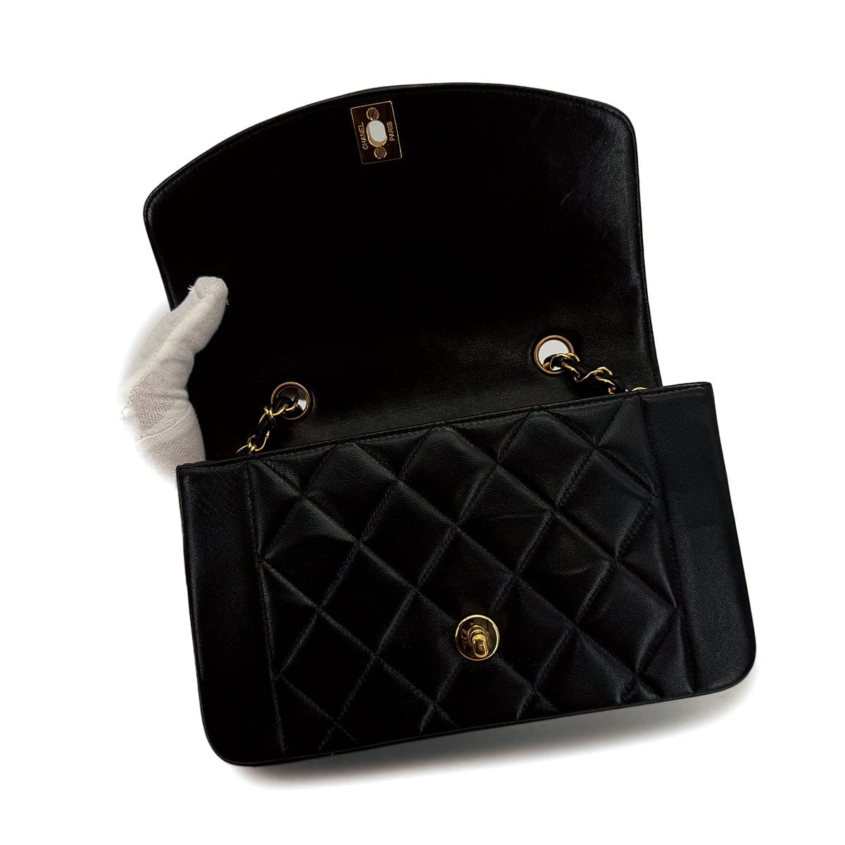 Luxury Promise Japan VINTAGE CHANEL DIANA SMALL CHAIN SHOULDER BAG BLACK LAMB SKIN GOLD HARDWARE 90241781