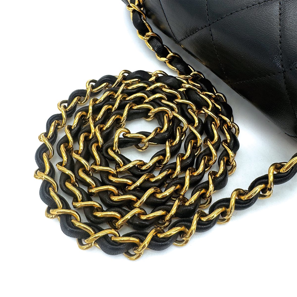 Luxury Promise Japan VINTAGE CHANEL DIANA SMALL CHAIN SHOULDER BAG BLACK LAMB SKIN GOLD HARDWARE 90241781