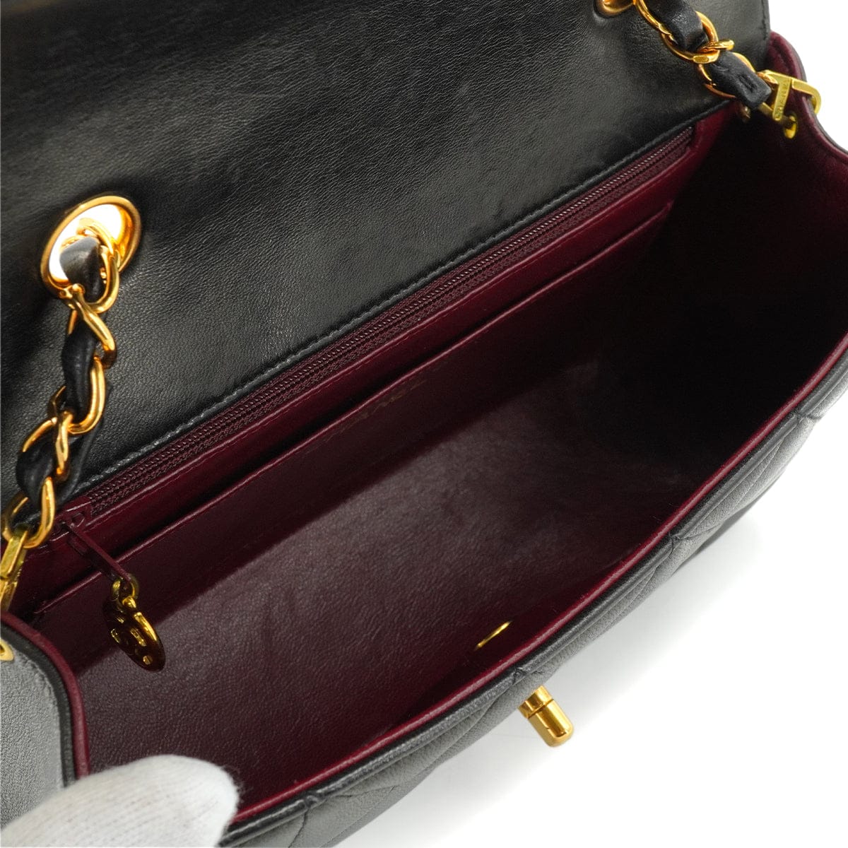 Luxury Promise Japan VINTAGE CHANEL DIANA SMALL CHAIN SHOULDER BAG BLACK LAMB SKIN GOLD HARDWARE 90343859