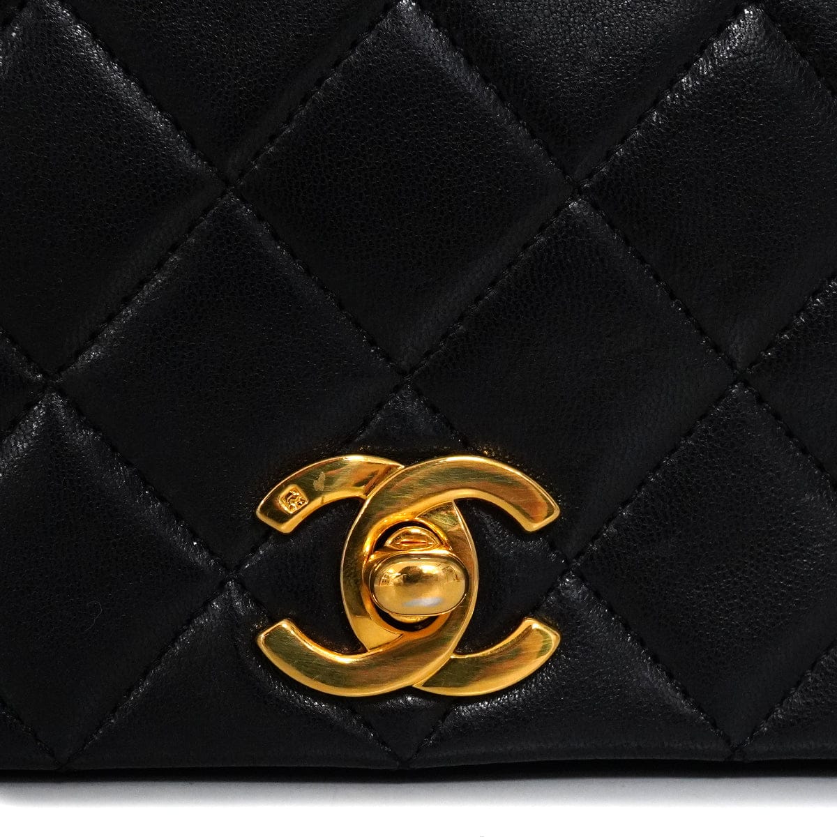 Luxury Promise Japan VINTAGE CHANEL FULL FLAP CHAIN SHUOLDER BAG BLACK LAMB SKIN GOLD HARDWARE 90344445