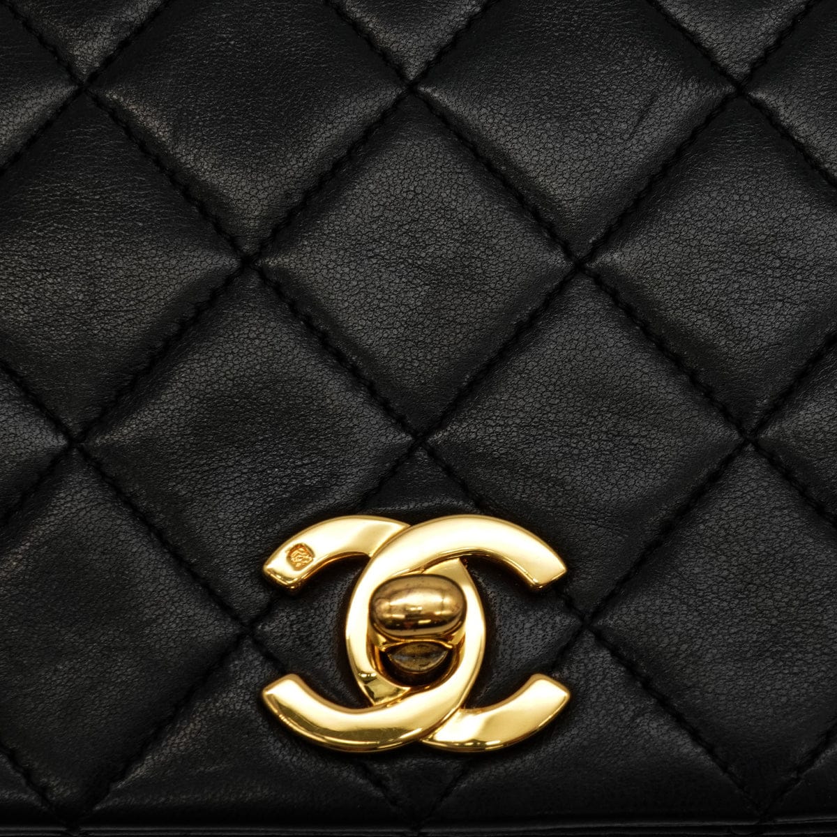 Luxury Promise Japan VINTAGE CHANEL FULL FLAP CHAIN SHUOLDER BAG BLACK LAMB SKIN GOLD HARDWARE 90346133
