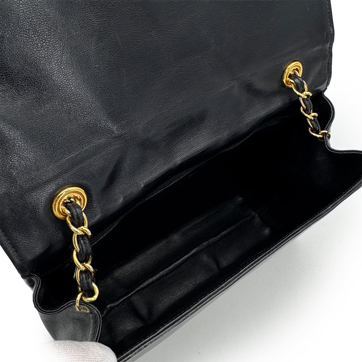 Luxury Promise Japan VINTAGE CHANEL MATELASSE CHAIN SHOULDER BAG BLACK LAMB SKIN GOLD HARDWARE 90316996
