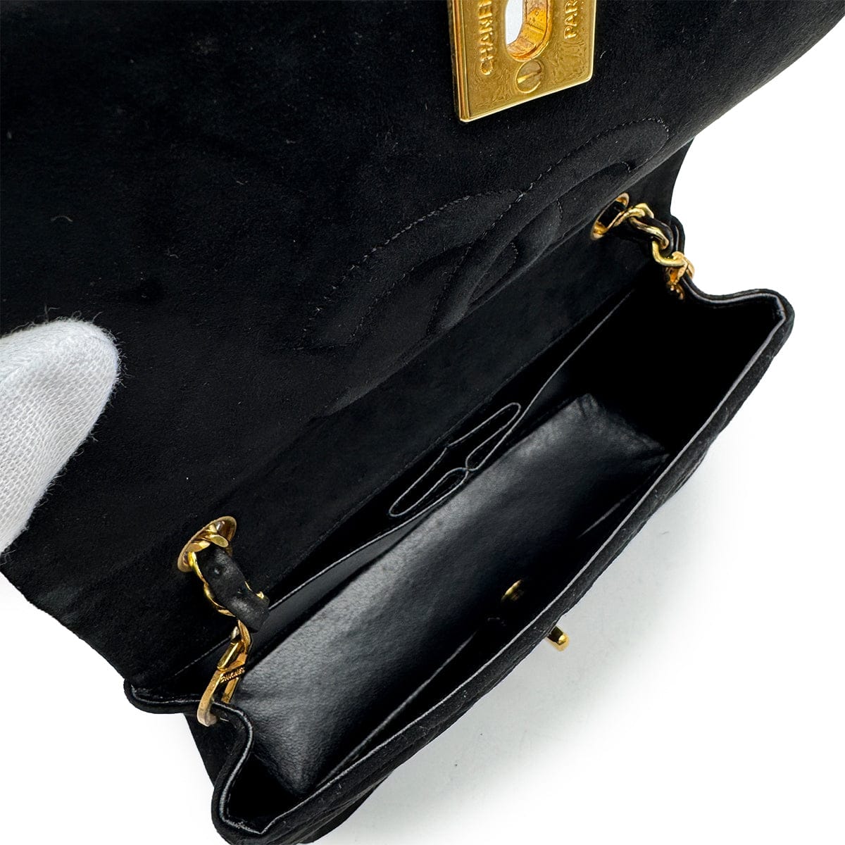 Luxury Promise Japan VINTAGE CHANEL MATELASSE CHAIN SHOULDER BAG BLACK SUEDE GOLD HARDWARE 90318520