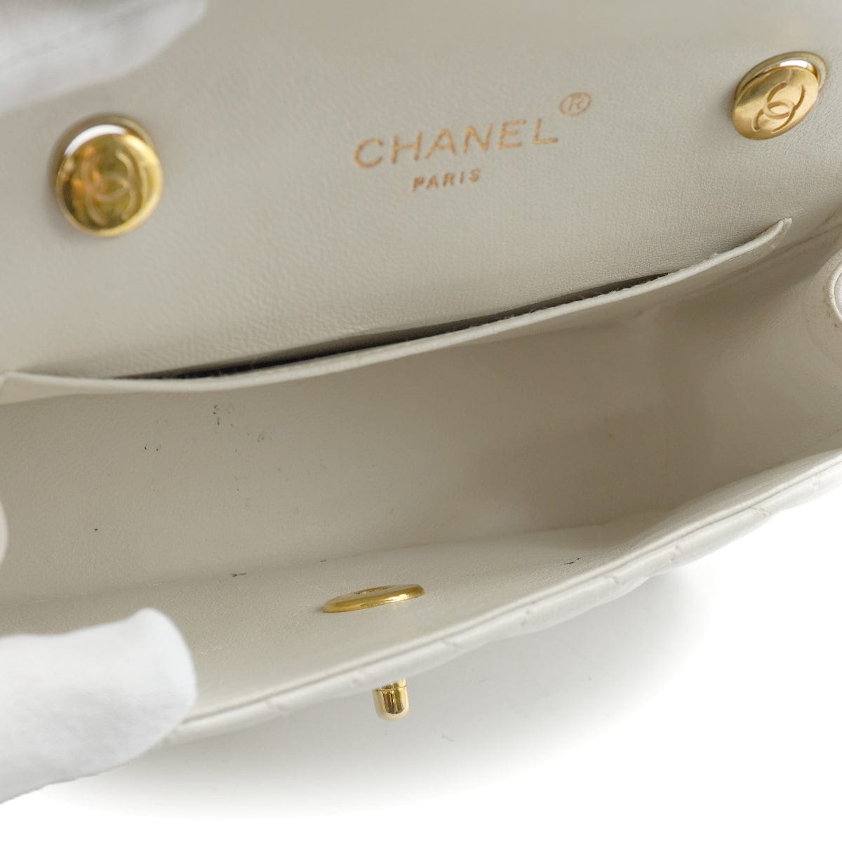 Luxury Promise Japan VINTAGE CHANEL MATELASSE CHAIN SHOULDER HAND BAG WHITE LAMB SKIN GOLD HARDWARE 90343615