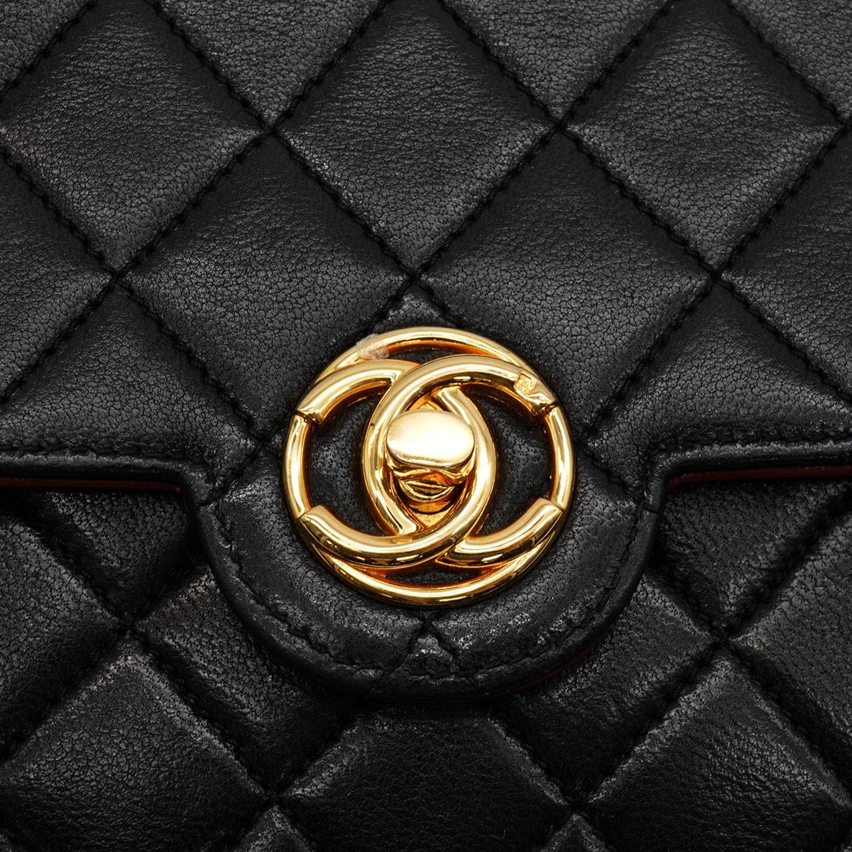 VINTAGE CHANEL MATELASSE CIRCLE COCO CHAIN SHOULDER BAG BLACK LAMB SKIN GOLD HARDWARE 90346140