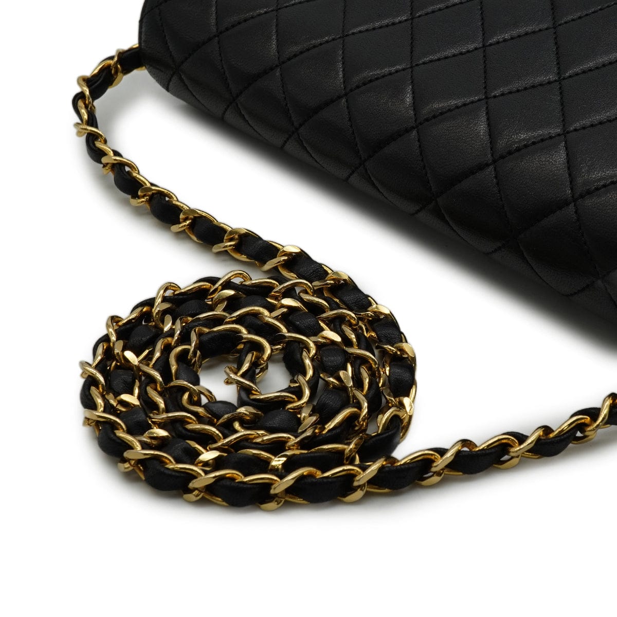 VINTAGE CHANEL MATELASSE CIRCLE COCO CHAIN SHOULDER BAG BLACK LAMB SKIN GOLD HARDWARE 90346140
