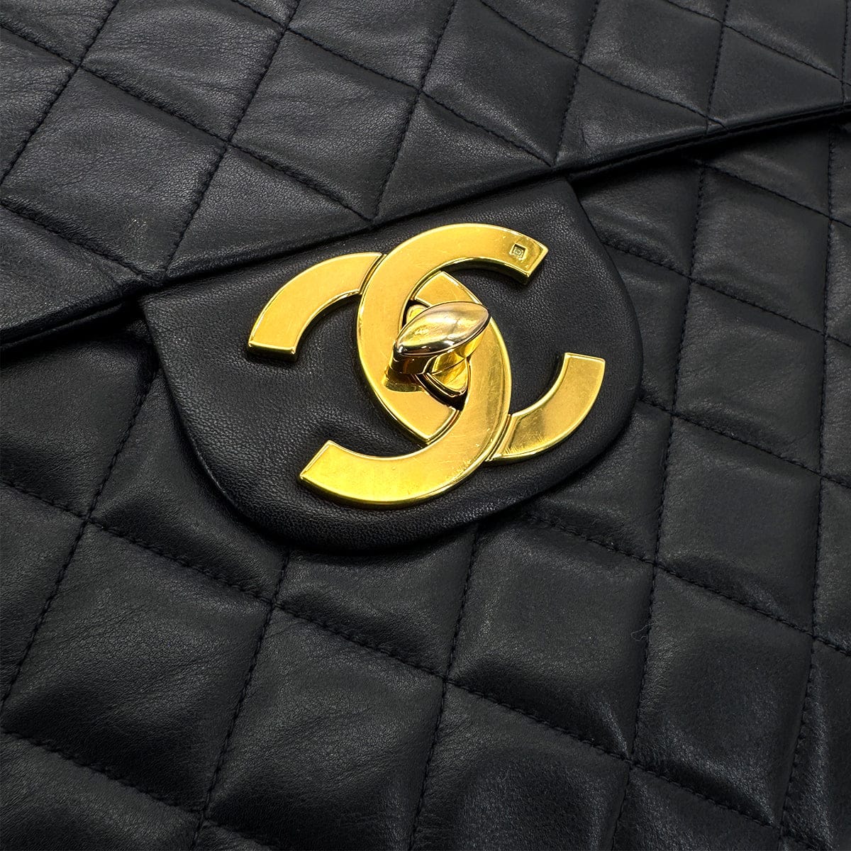 Luxury Promise Japan VINTAGE CHANEL MAXI MATELASSE 34 CHAIN SHOULDER BAG BLACK LAMB SKIN GOLD HARDWARE 90318289