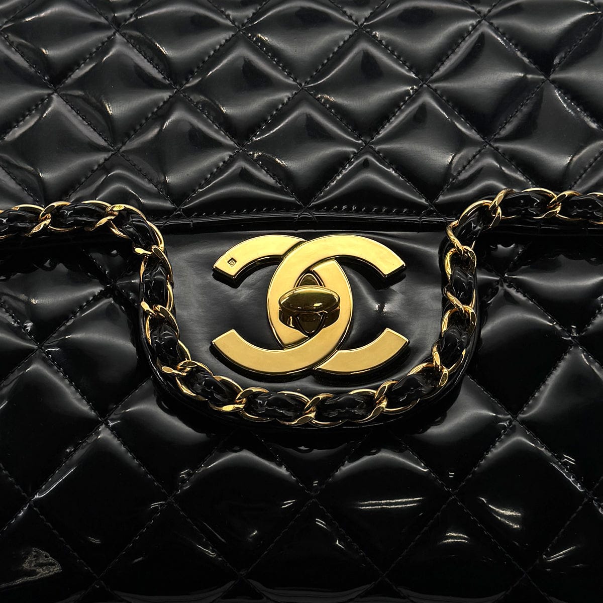 Luxury Promise Japan VINTAGE CHANEL MAXI MATELASSE 34 CHAIN SHOULDER BAG BLACK PATENT LEATHER GOLD HARDWARE 90318756