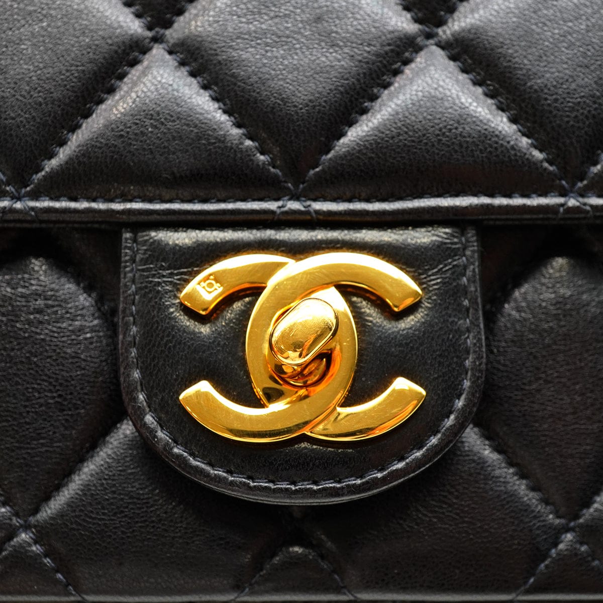 Luxury Promise Japan VINTAGE CHANEL MINI MATELASSE CHAIN SHOULDER BAG BLACK LAMB SKIN GOLD HARDWARE 90345156