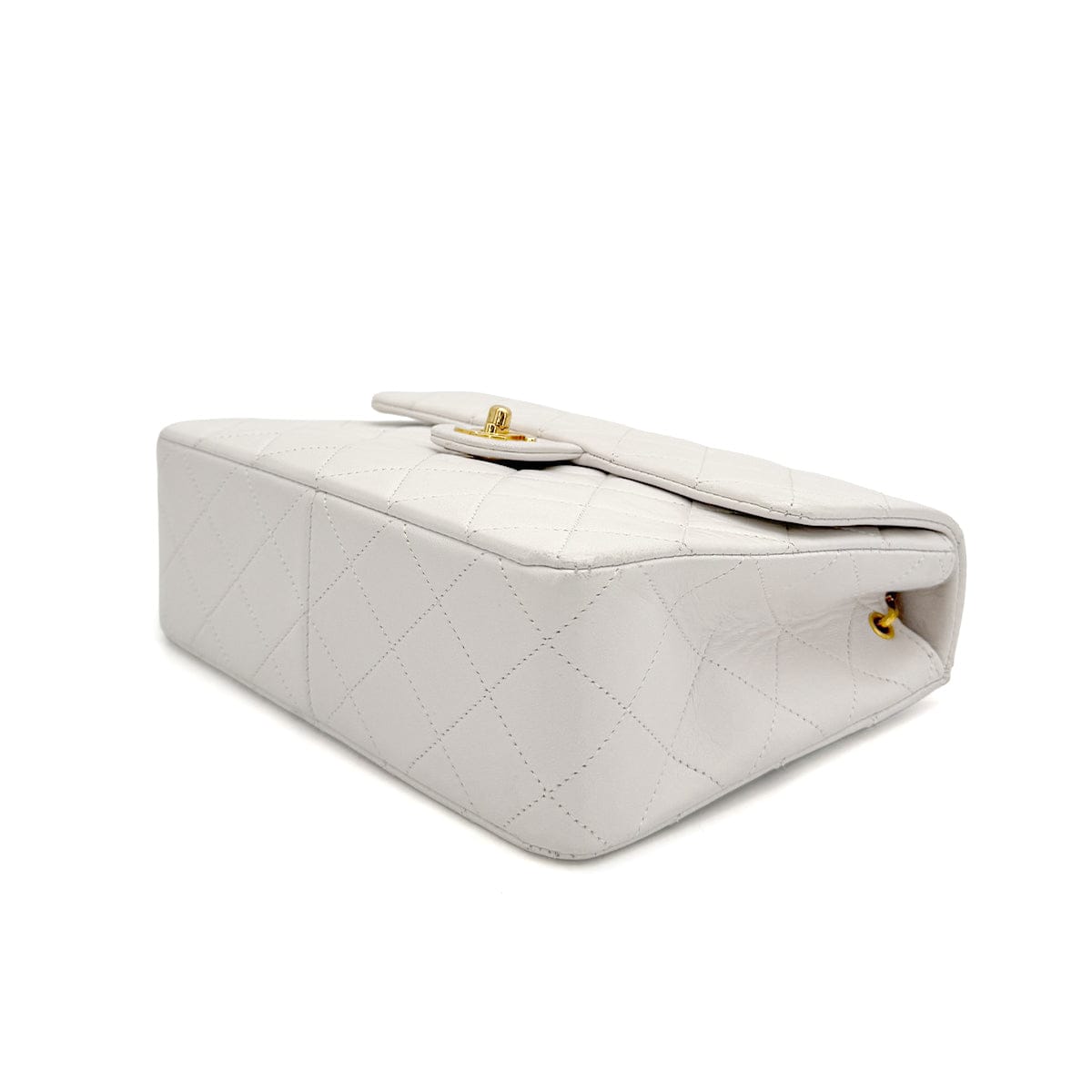 Luxury Promise Japan VINTAGE CHANEL MINI MATELASSE CHAIN SHOULDER BAG WHITE LAMB SKIN GOLD HARDWARE 90317872