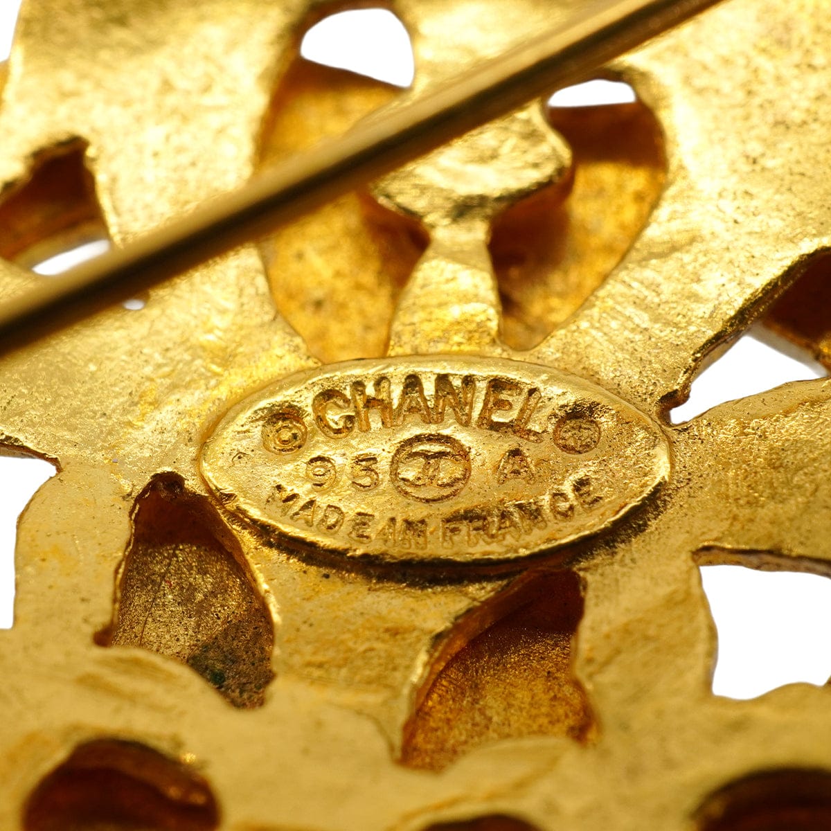 Luxury Promise Japan VINTAGE CHANEL ROUND BROOCH COCOMARK GOLD ACCESSORY 95A 90345098