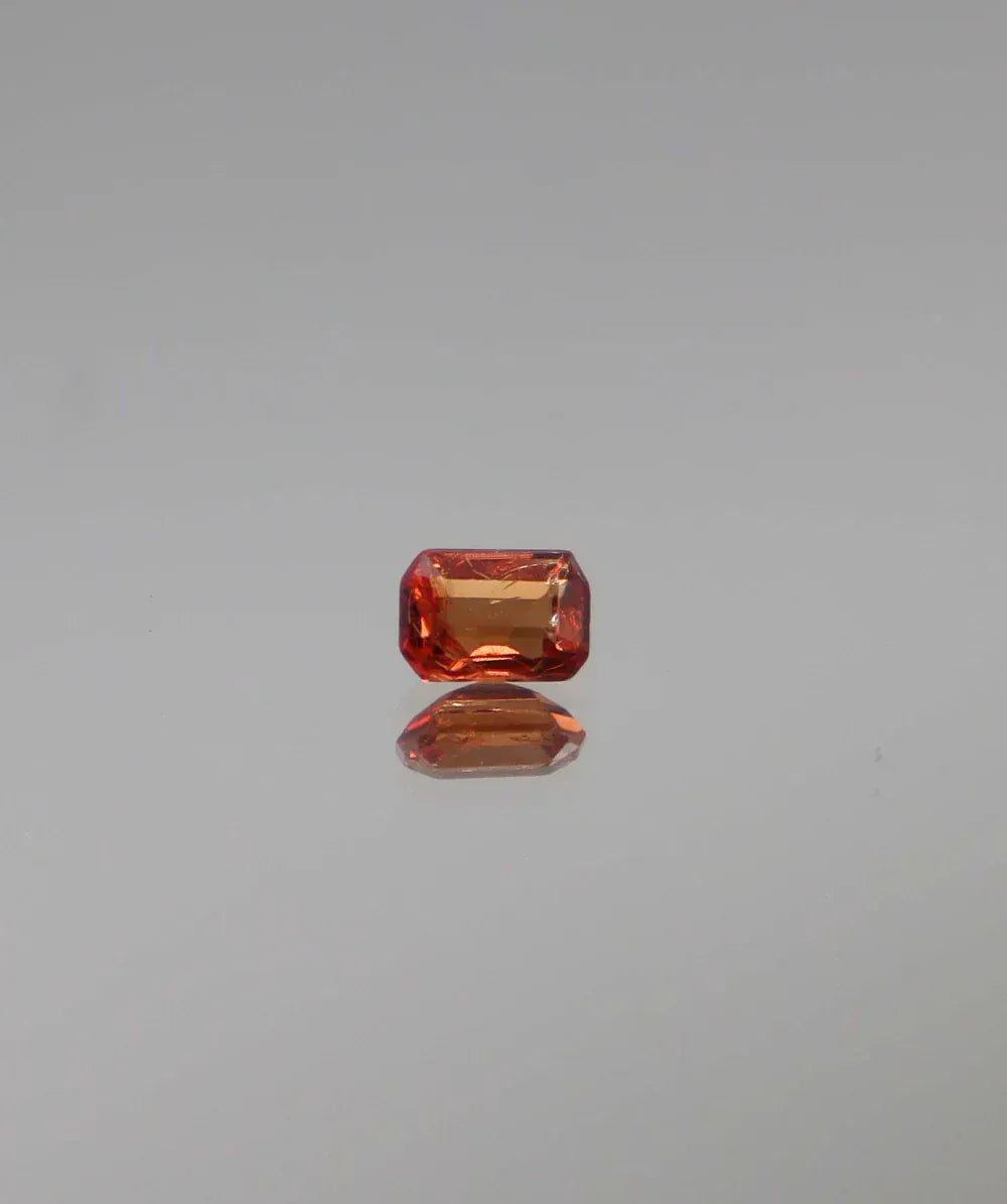 Luxury Promise 0.37ct Red OrangeSpinel Emerald DXBCS3185