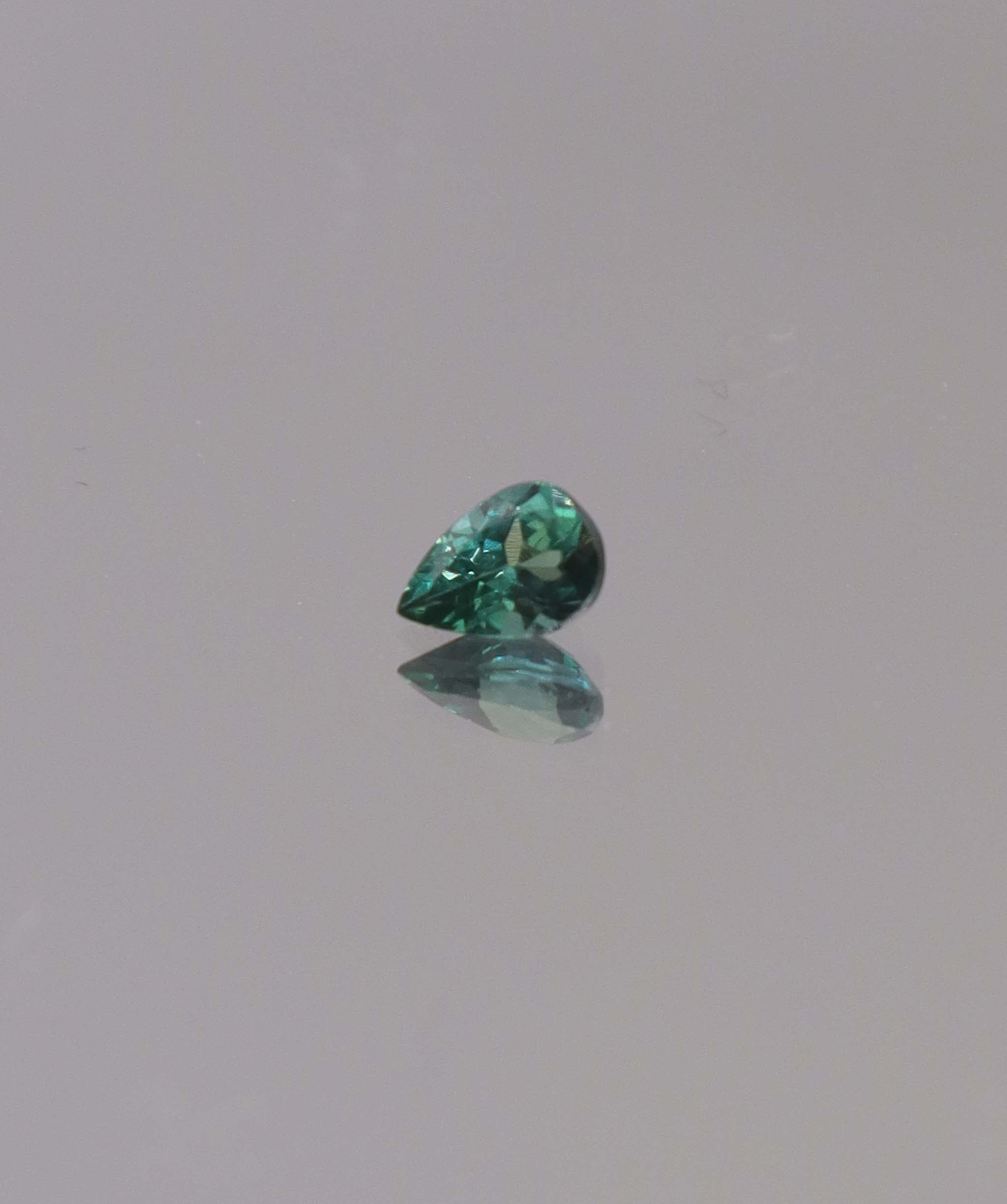 Luxury Promise 0.397ct Alexandrite DXBCD1184