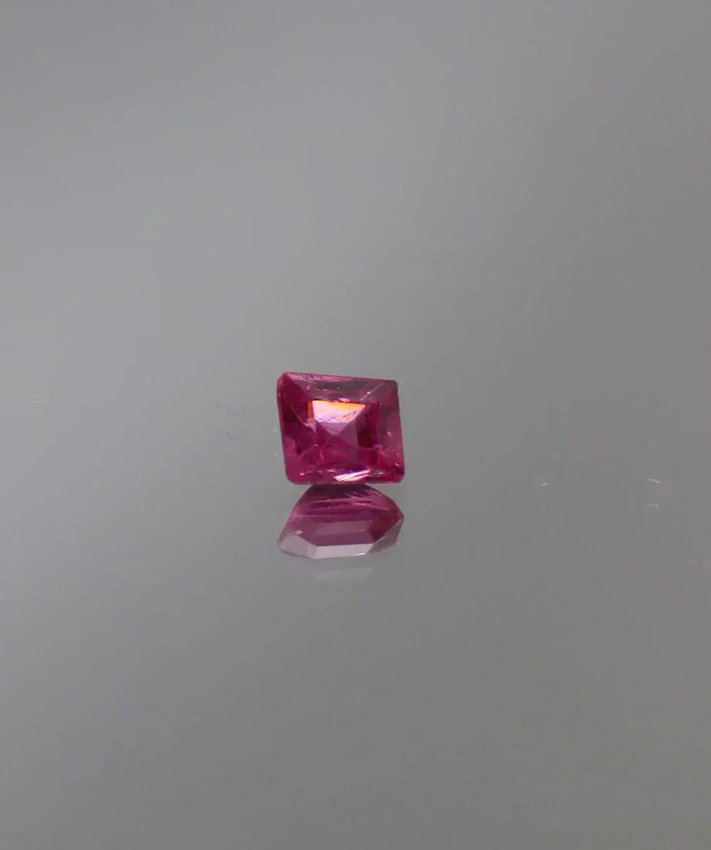 Luxury Promise 0.52ct Pink Spinel Custom cut DXBCS3200