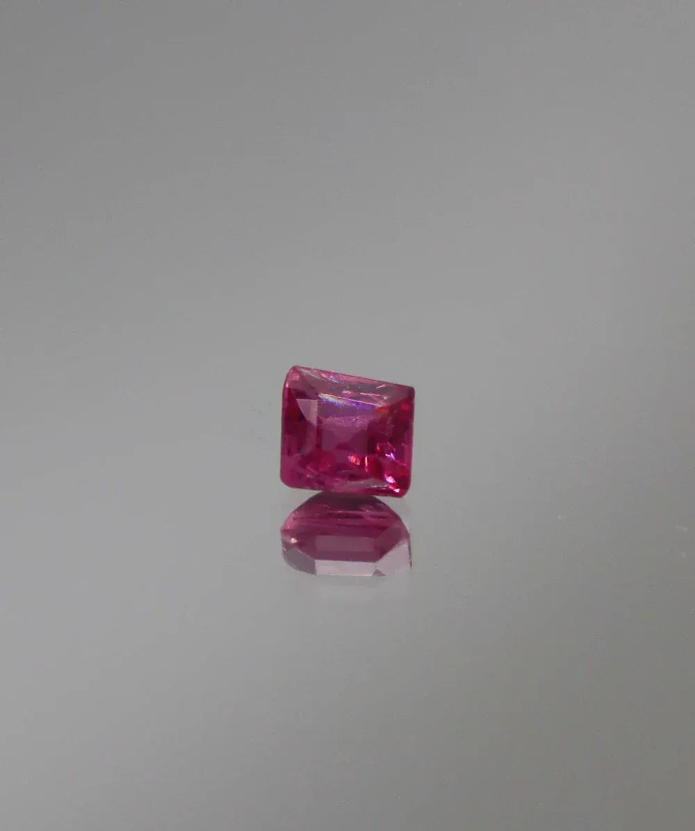 Luxury Promise 0.52ct Pink Spinel Custom cut DXBCS3200