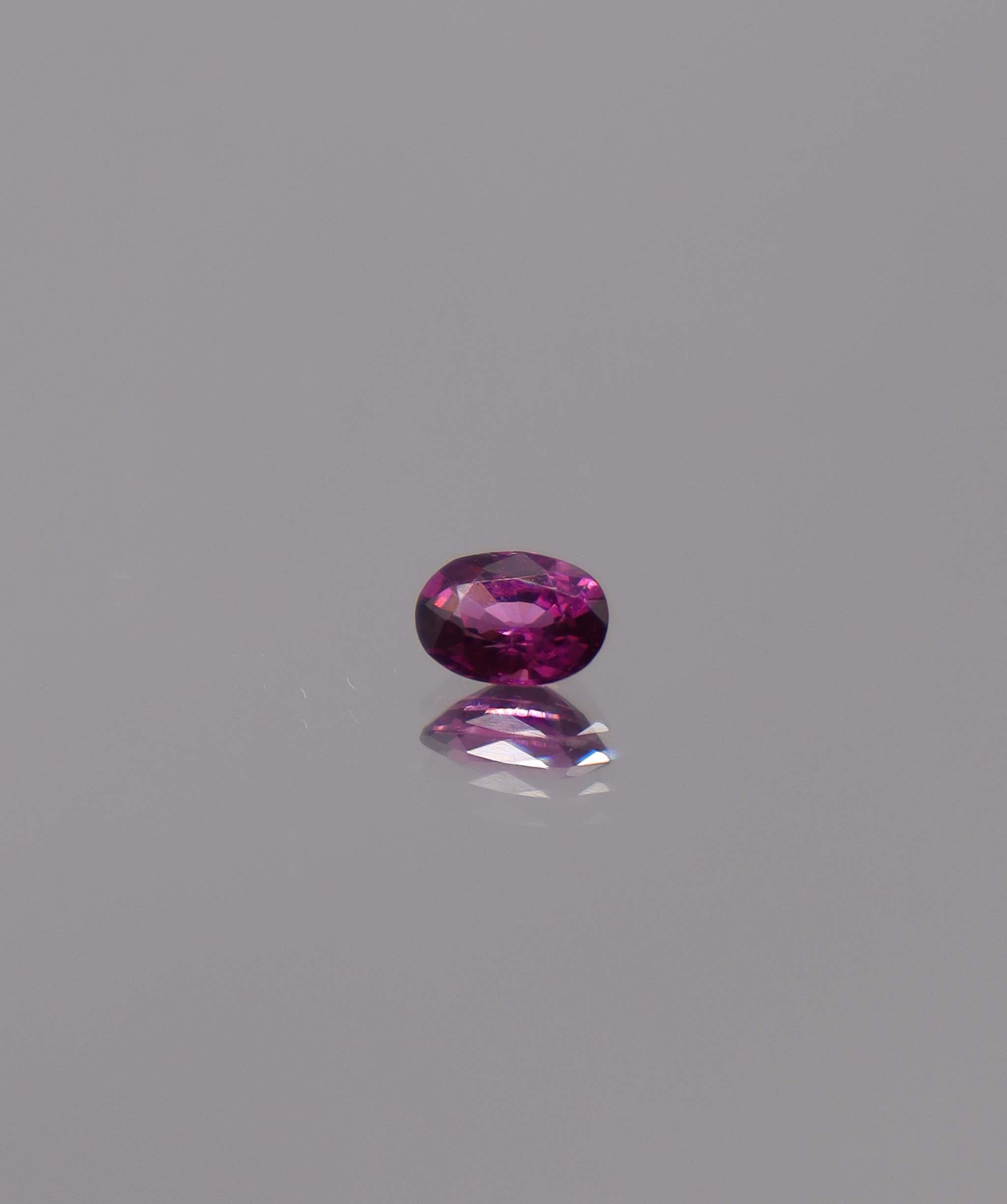 Luxury Promise 0.53ct Purple Rhodolite Garnet Oval DXBS5961