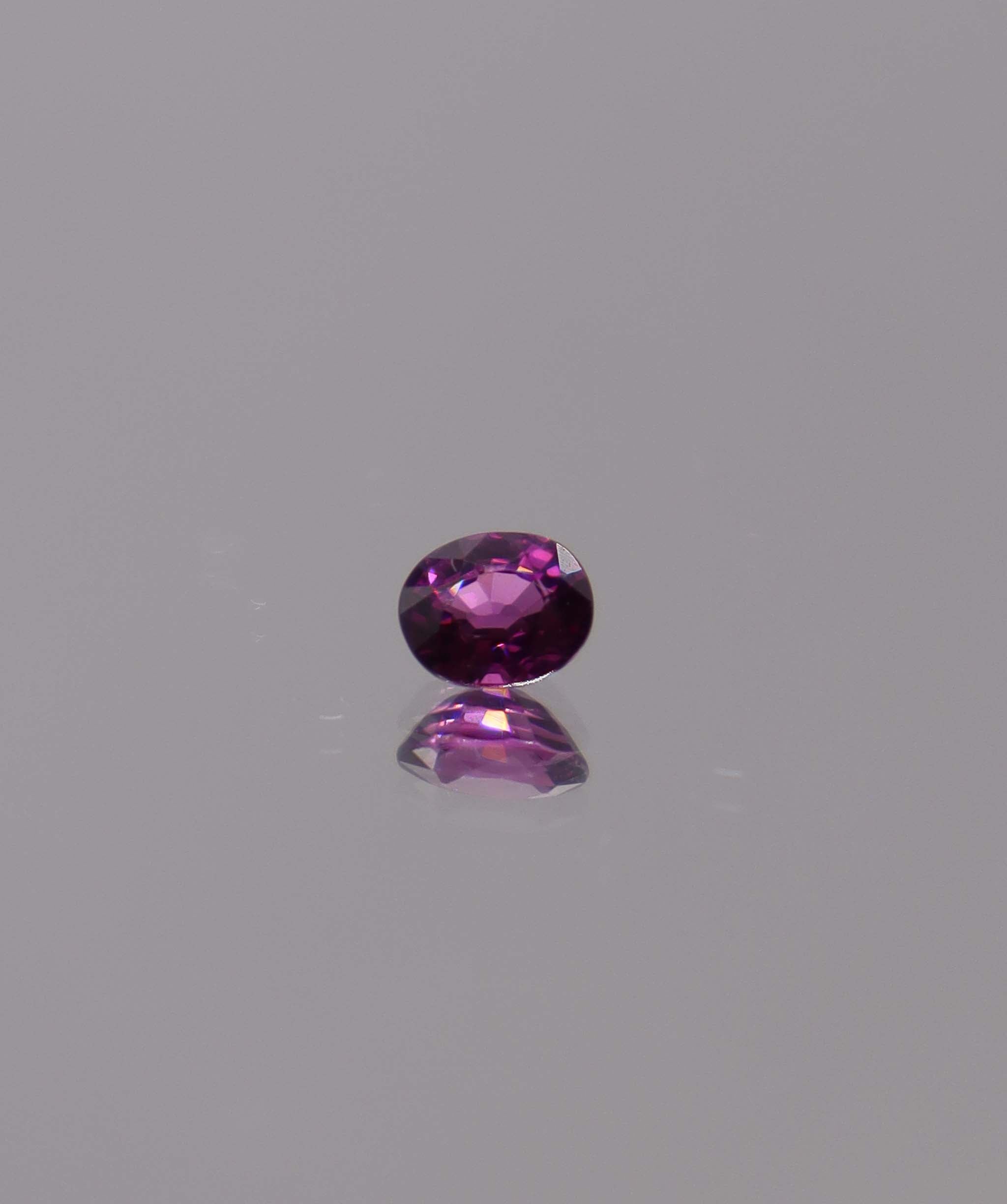 Luxury Promise 0.56ct Purple Rhodolite Garnet Oval DXBS6039