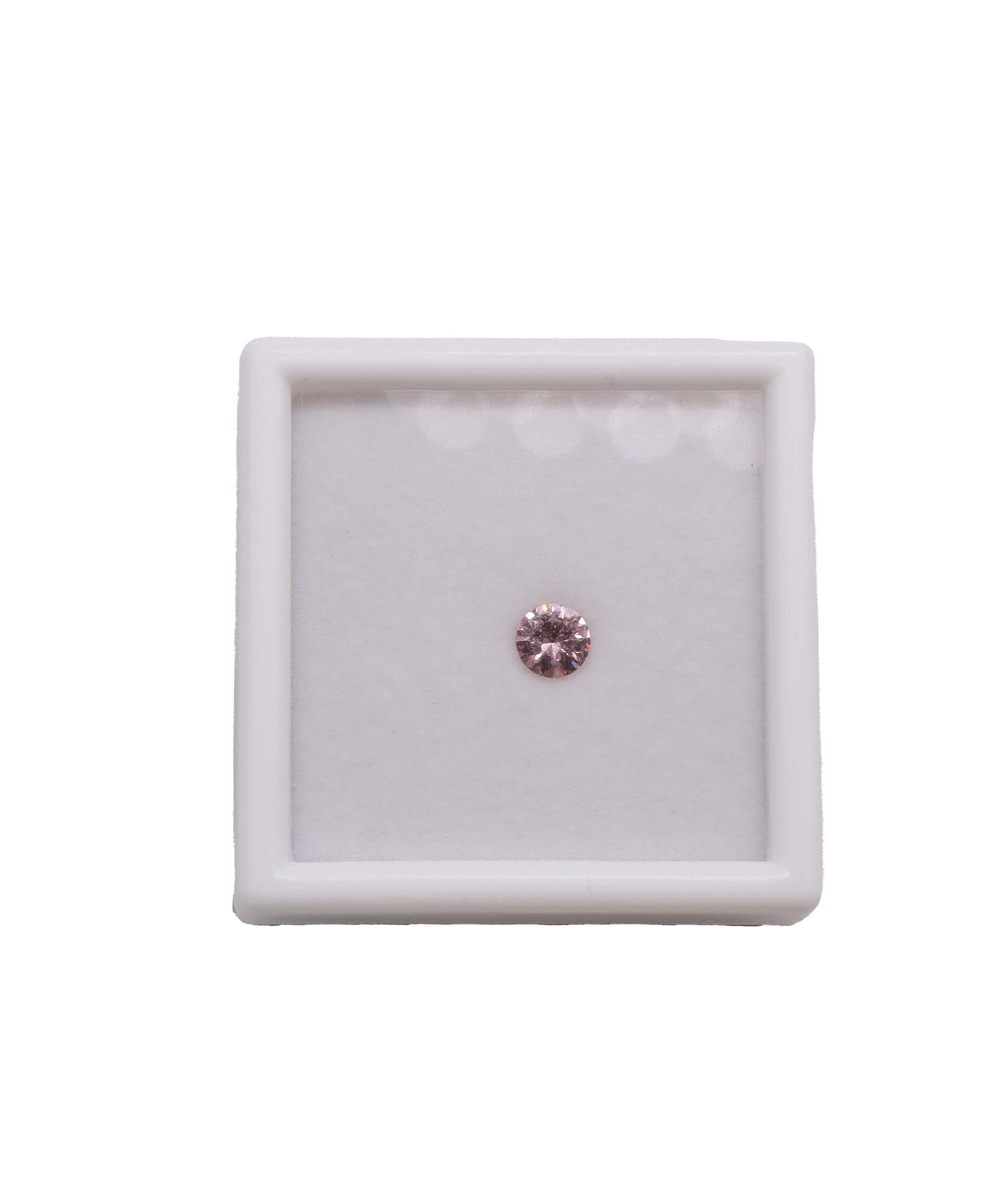 Luxury Promise 0.57ct Malaya garnet round shape 50