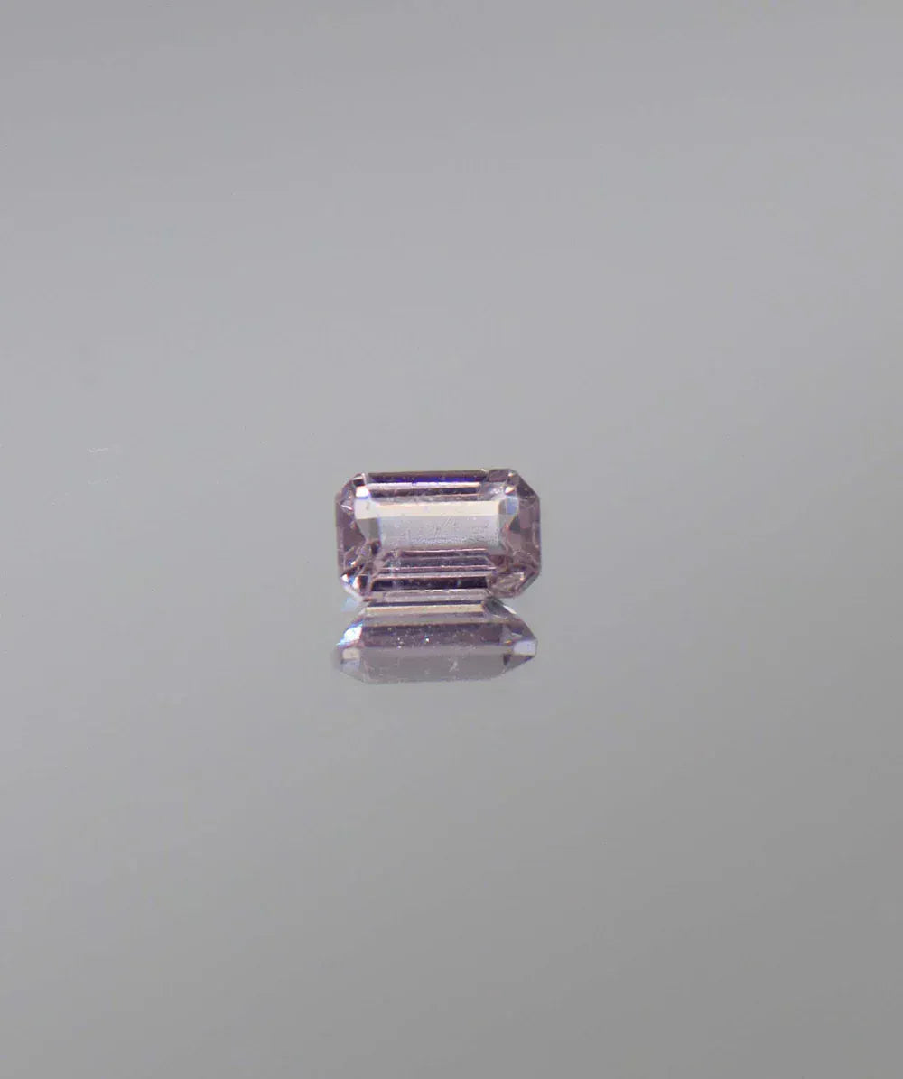 Luxury Promise 0.58ct Light Purple Spinel Emerald DXBCS3130
