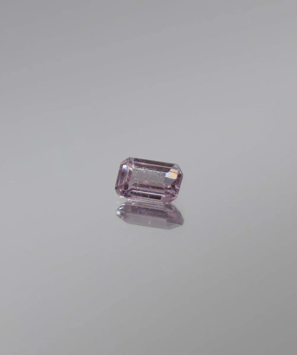 Luxury Promise 0.58ct Light Purple Spinel Emerald DXBCS3130