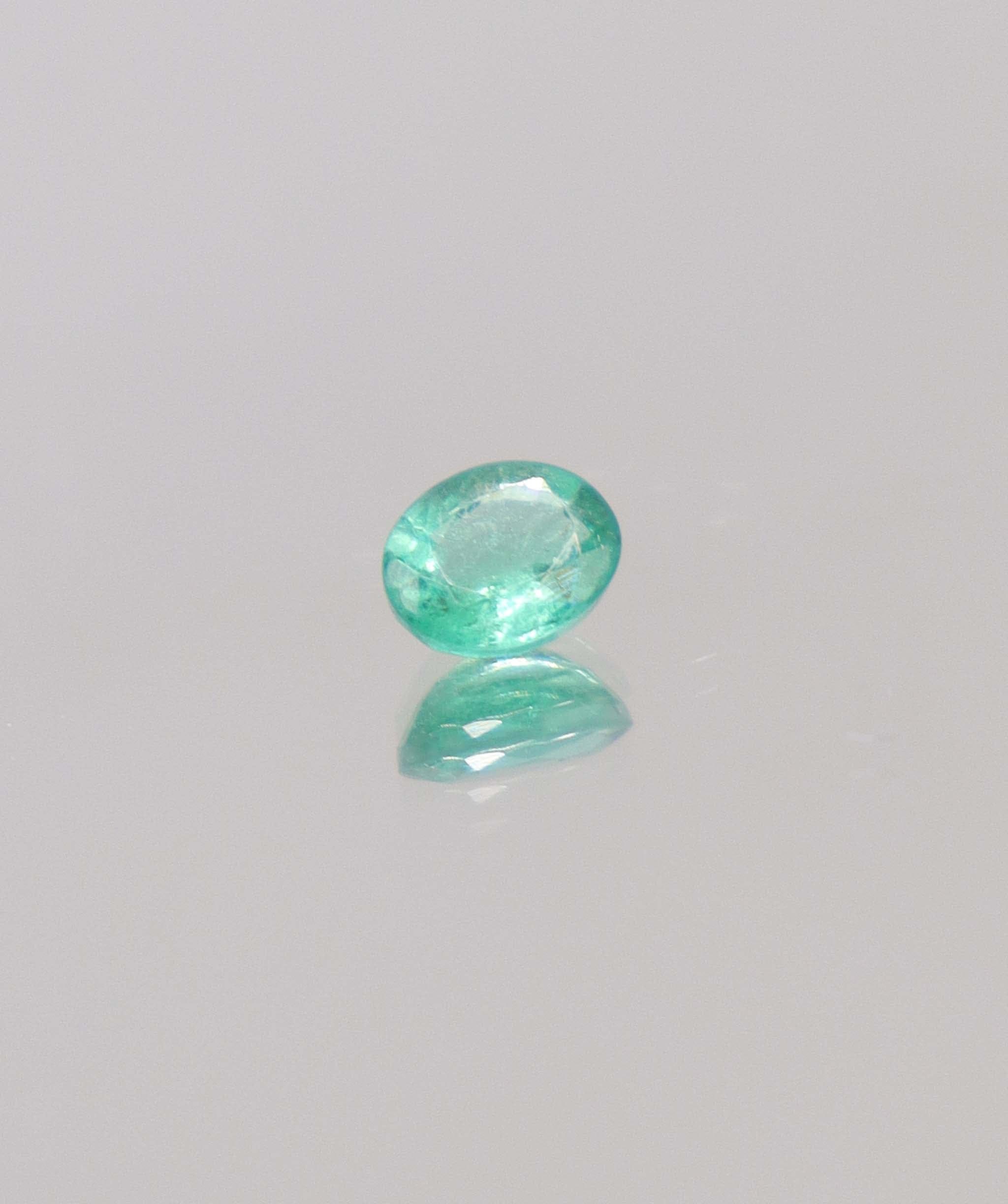 Luxury Promise 0.62ct Emerald 6 DXBS5043
