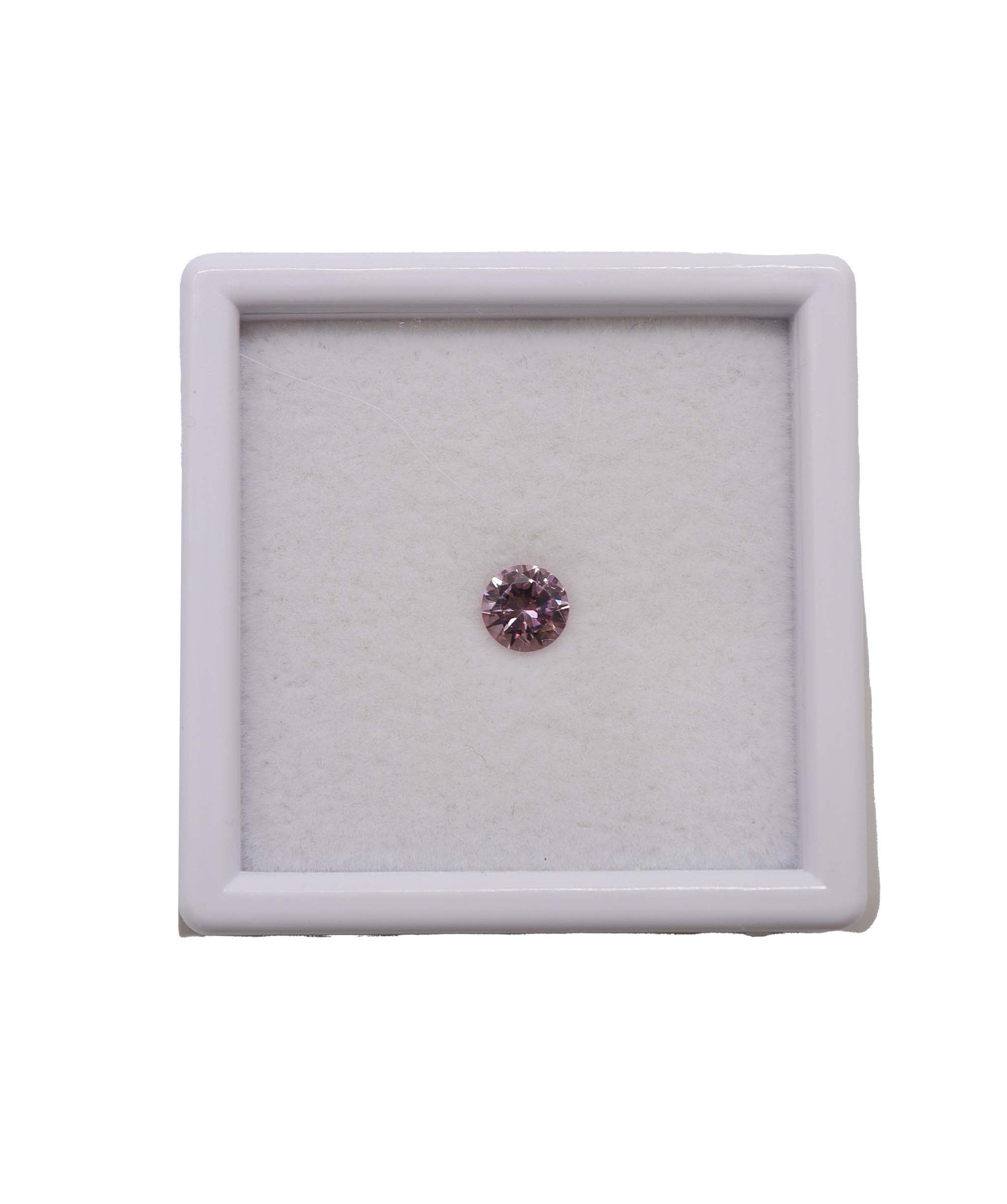 Luxury Promise 0.63ct Malaya garnet round shape 58