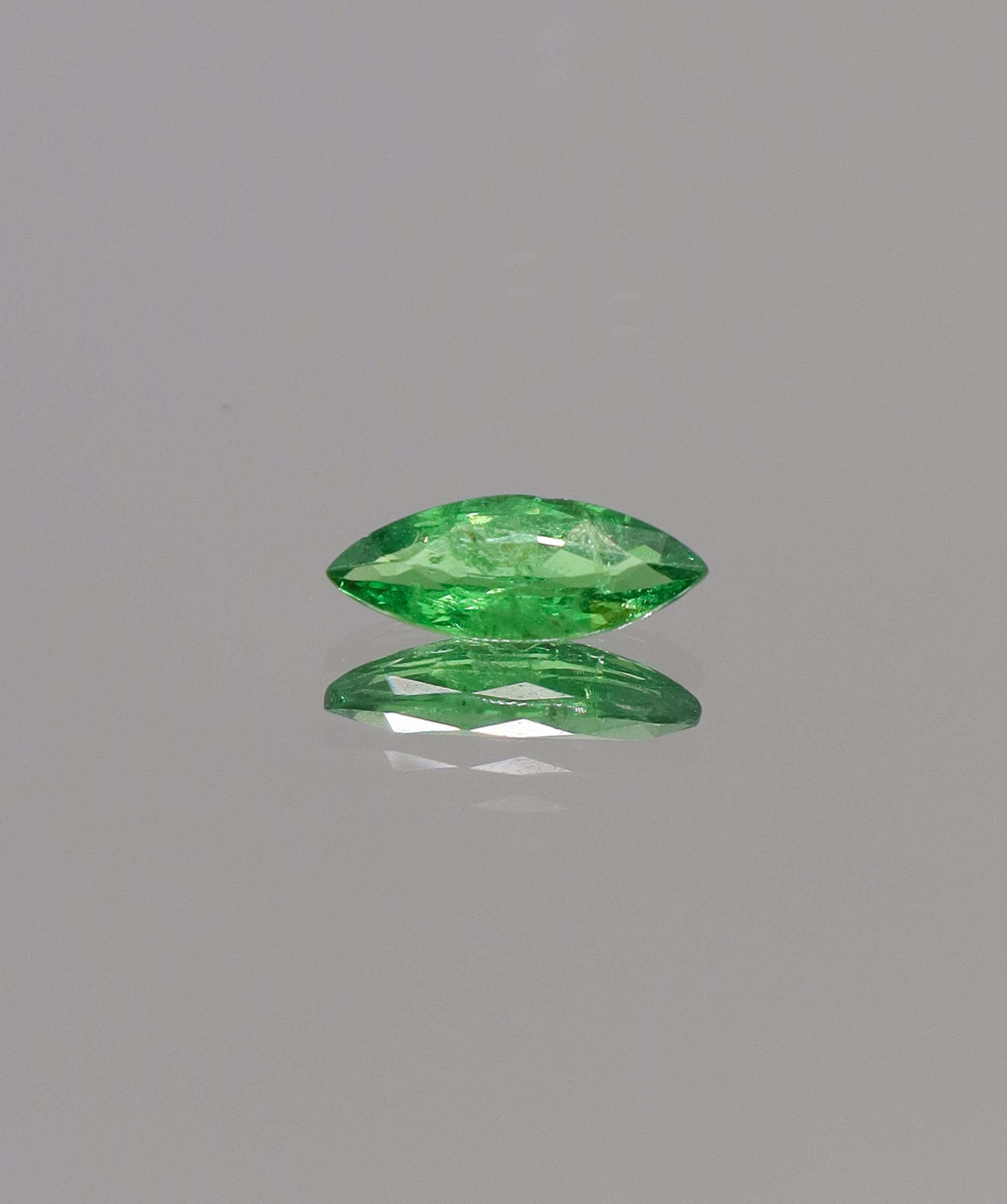 Luxury Promise 0.65ct Marquise Tsavorite DXBCS1163
