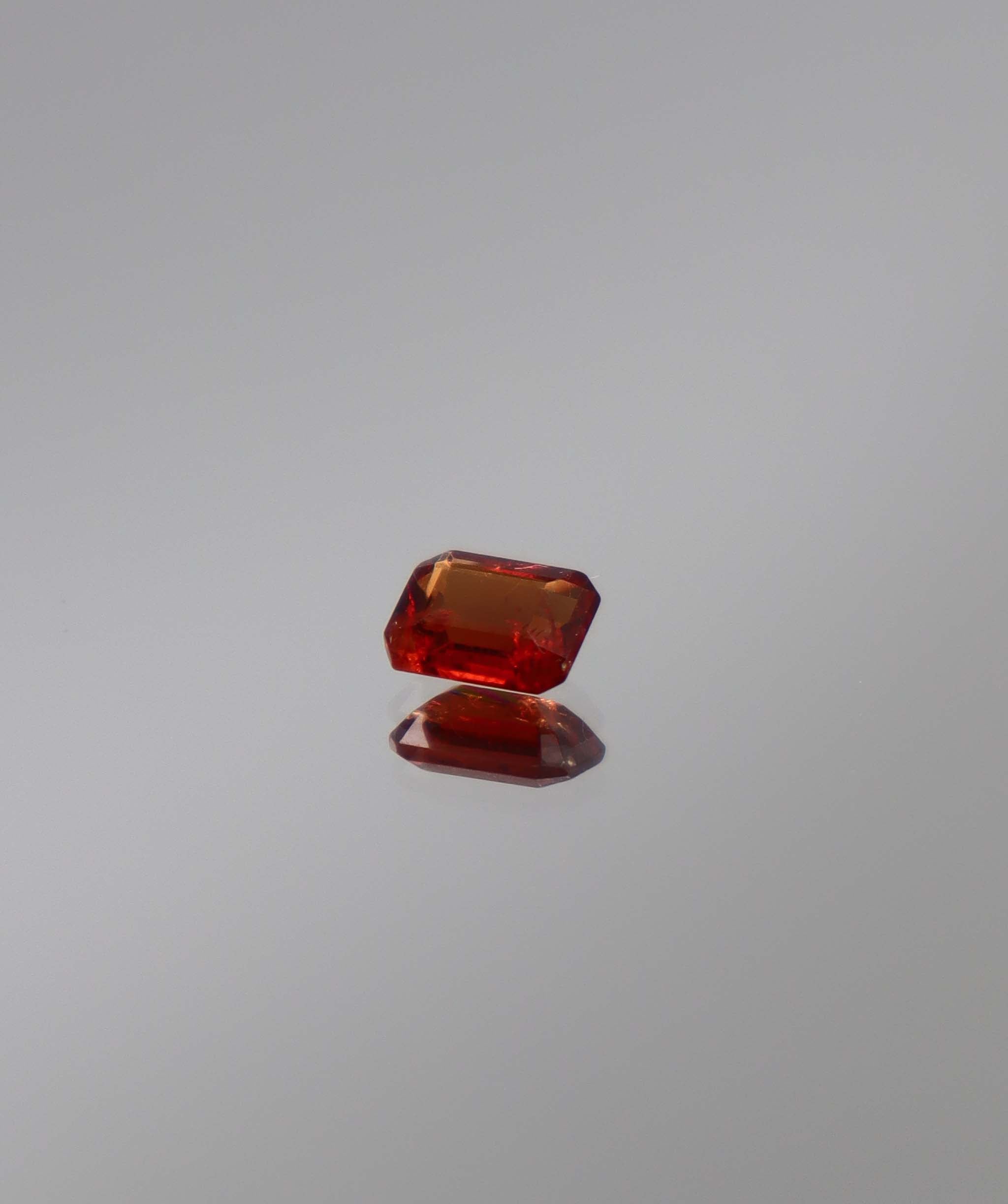 Luxury Promise 0.66ct Red Orange Spinel Emerald DXBCD1269