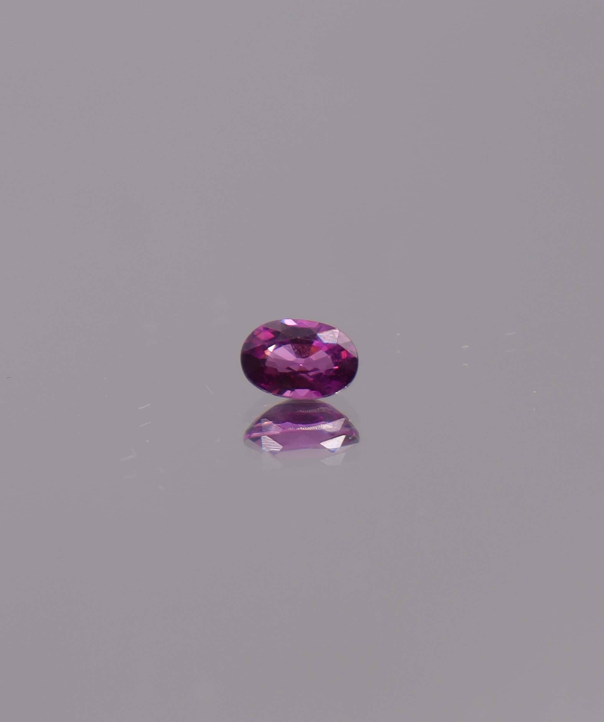 Luxury Promise 0.68ct Purple Rhodolite Garnet Oval DXBS6031