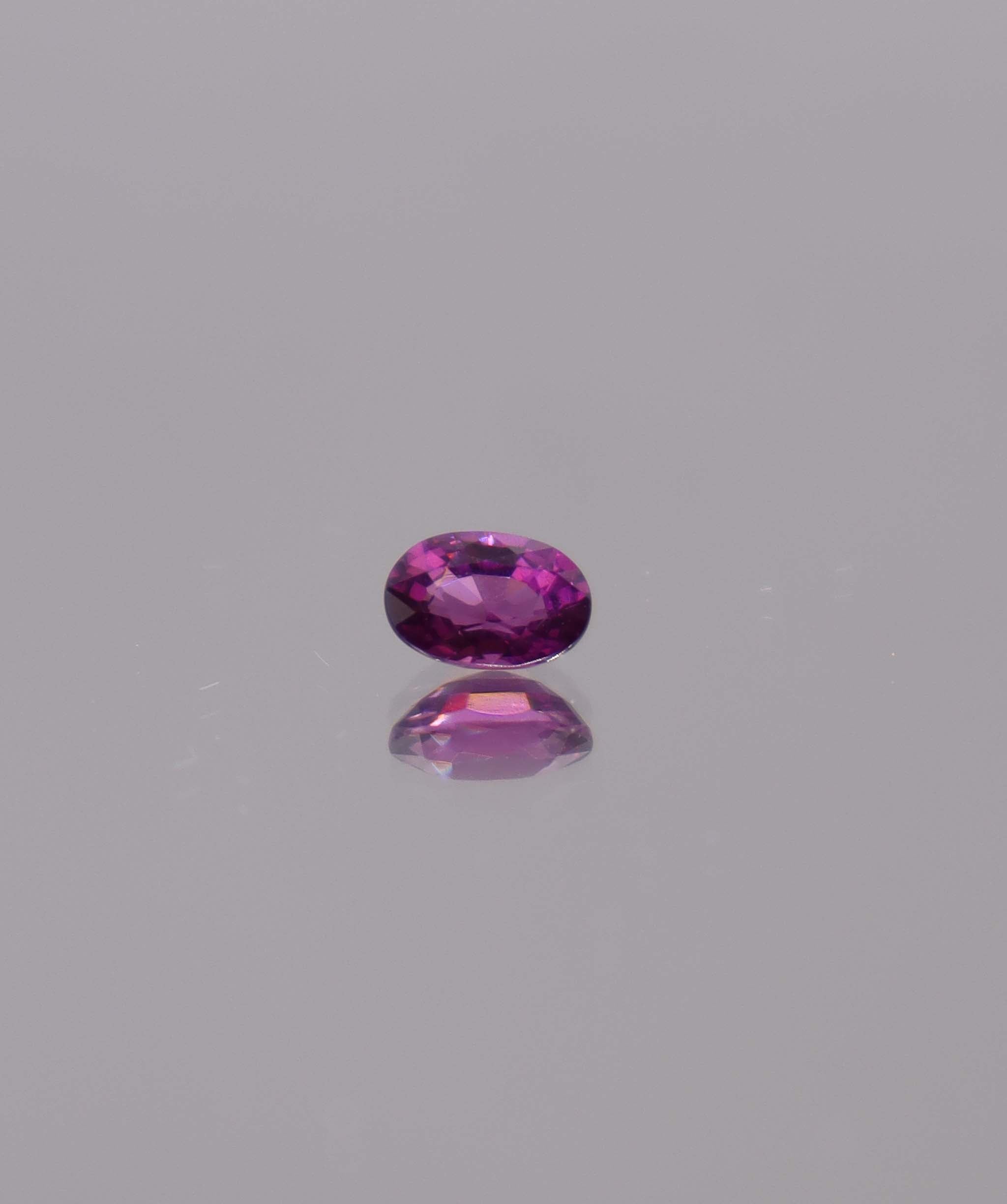 Luxury Promise 0.68ct Purple Rhodolite Garnet Oval DXBS6031