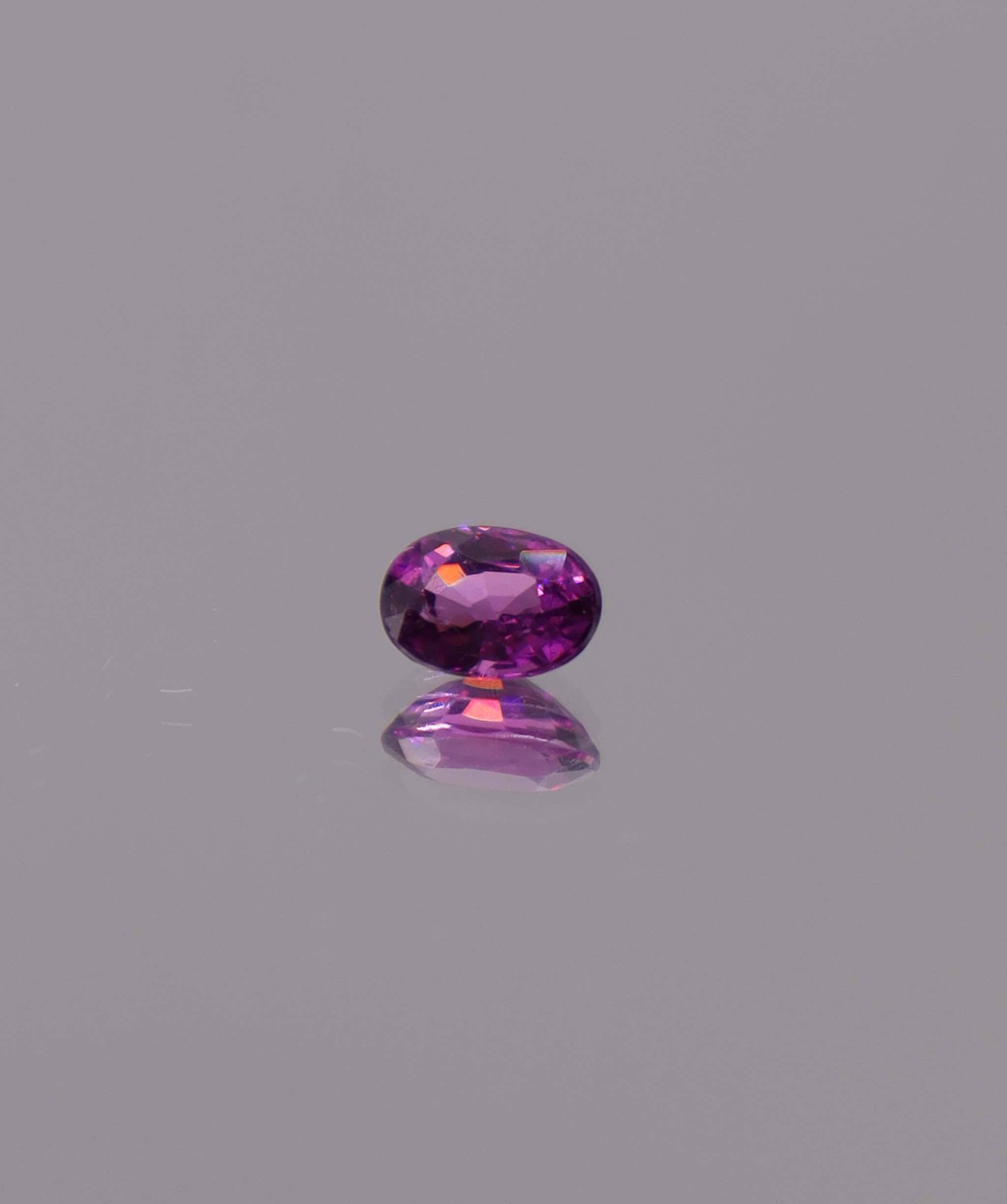 Luxury Promise 0.72ct Purple Rhodolite Garnet Oval DXBS6043