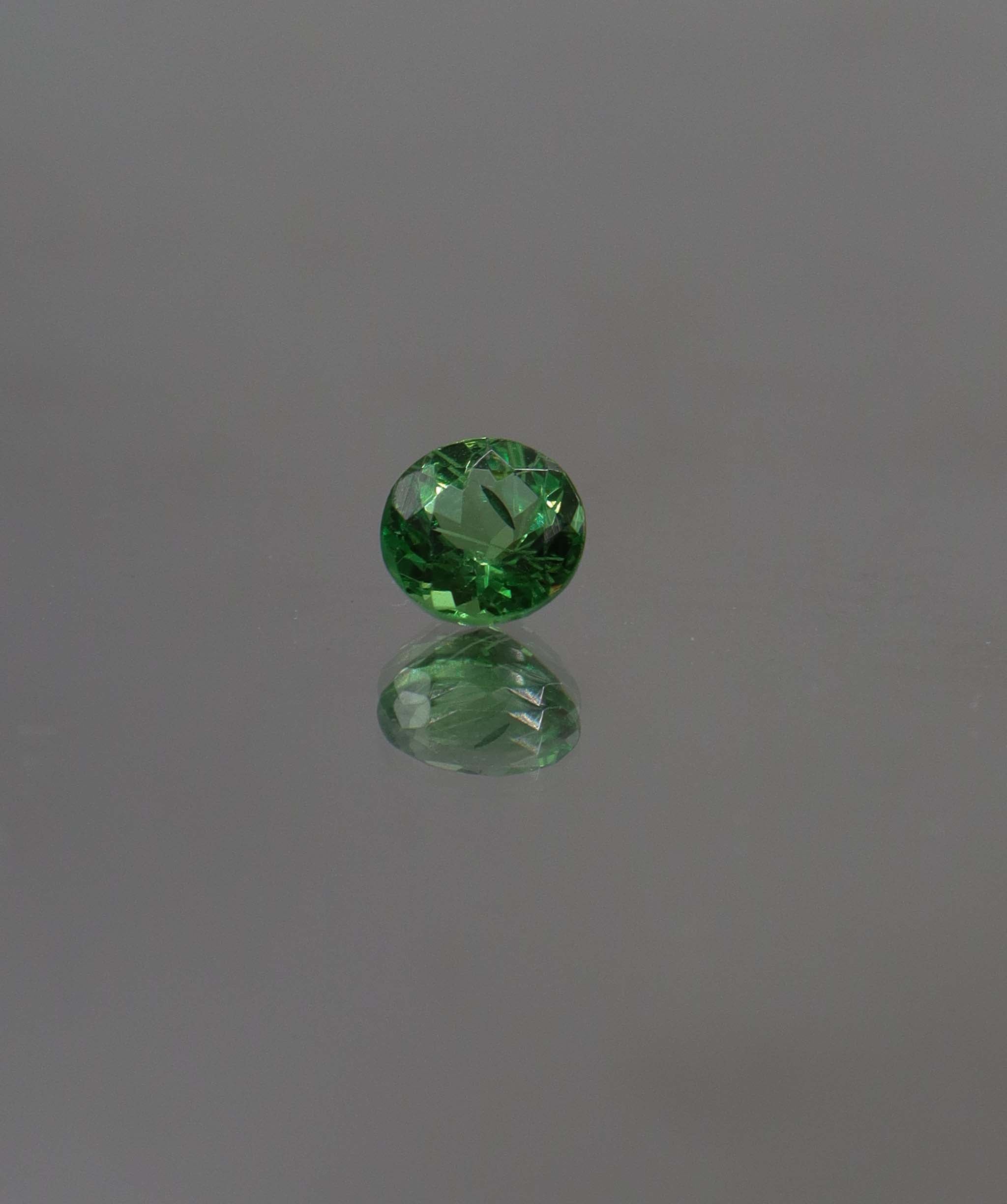 Luxury Promise 0.73ct Kijani Tsavorite DXBS5049
