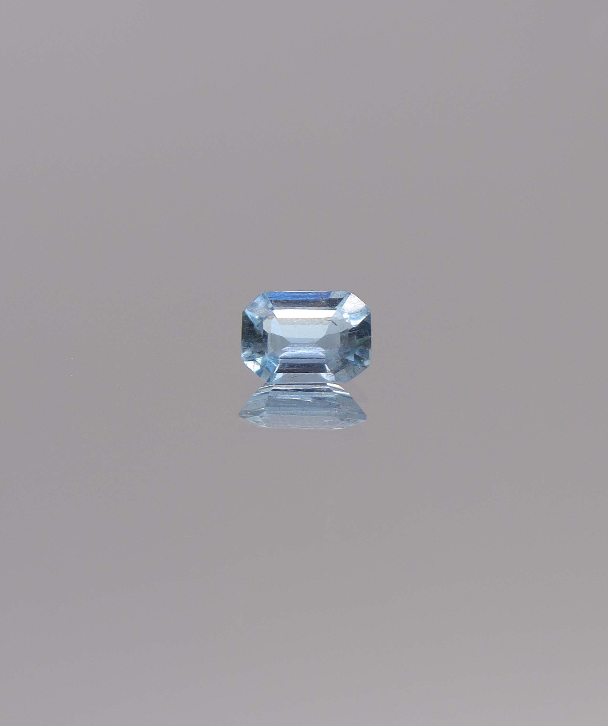 Luxury Promise 0.73ct Santa Maria Aquamarine 8 DXBS5036