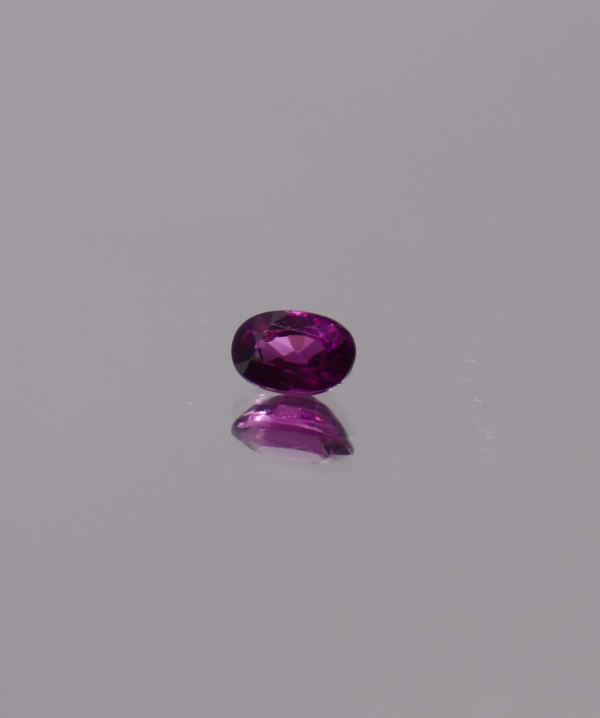 Luxury Promise 0.76ct Purple Rhodolite Garnet Oval DXBS6035