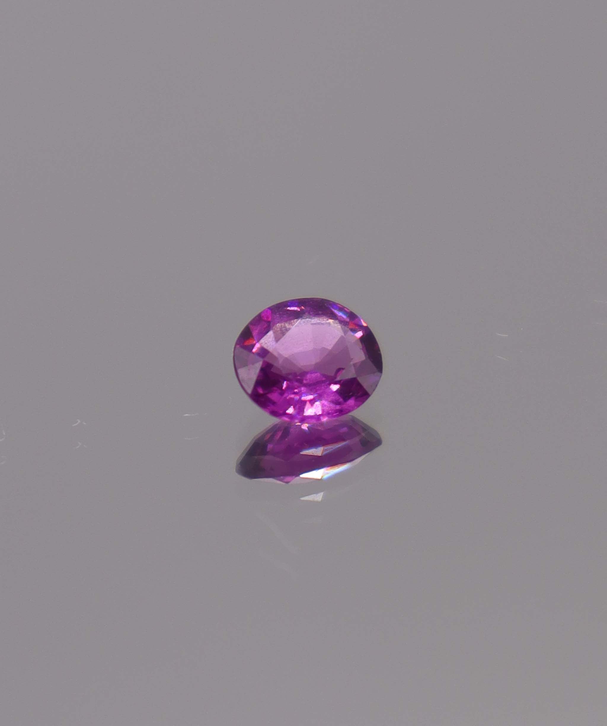 Luxury Promise 0.81ct Purple Rhodolite Garnet Oval DXBS6041