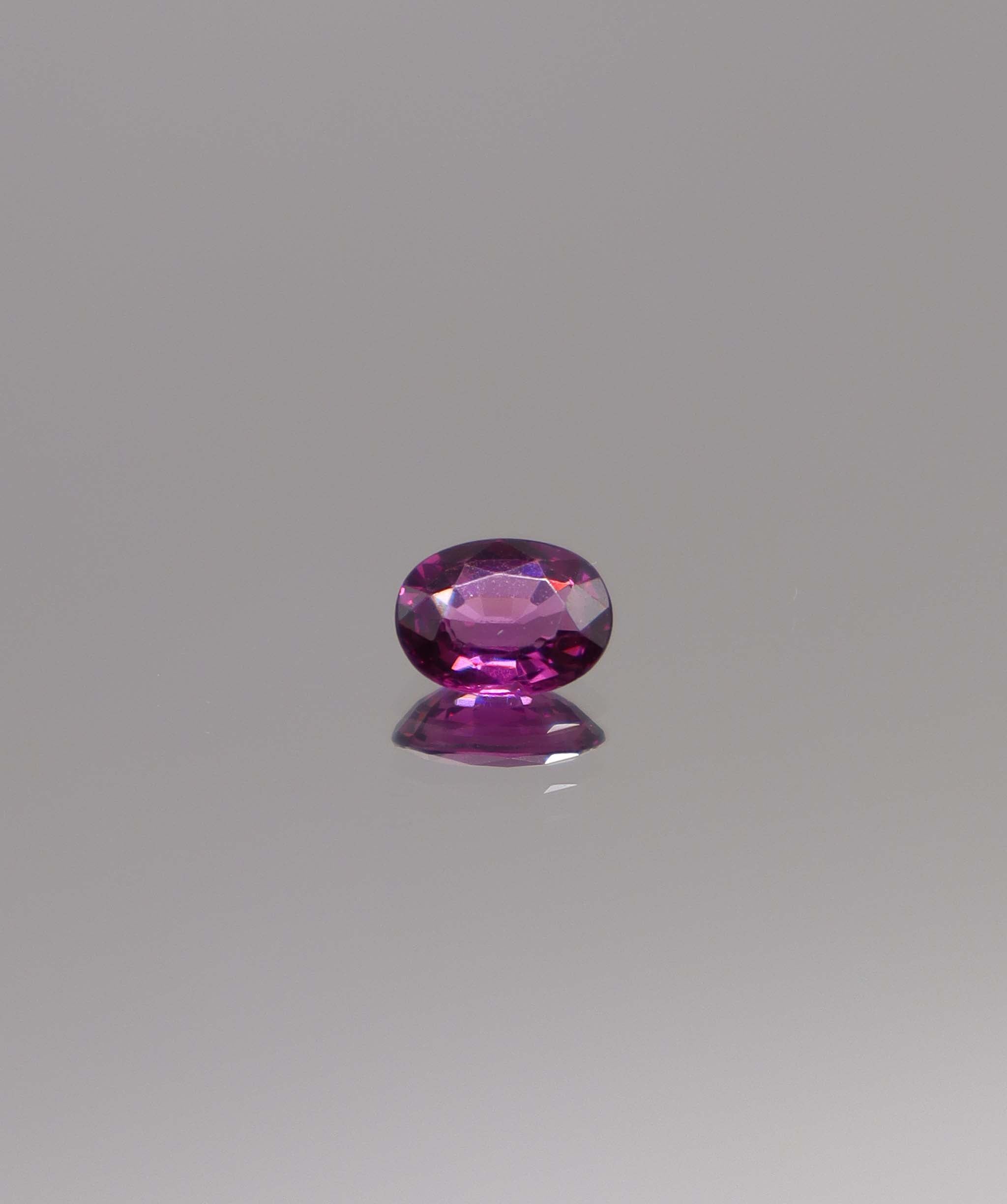 Luxury Promise 0.82ct Purple Rhodolite Garnet Oval DXBS5972