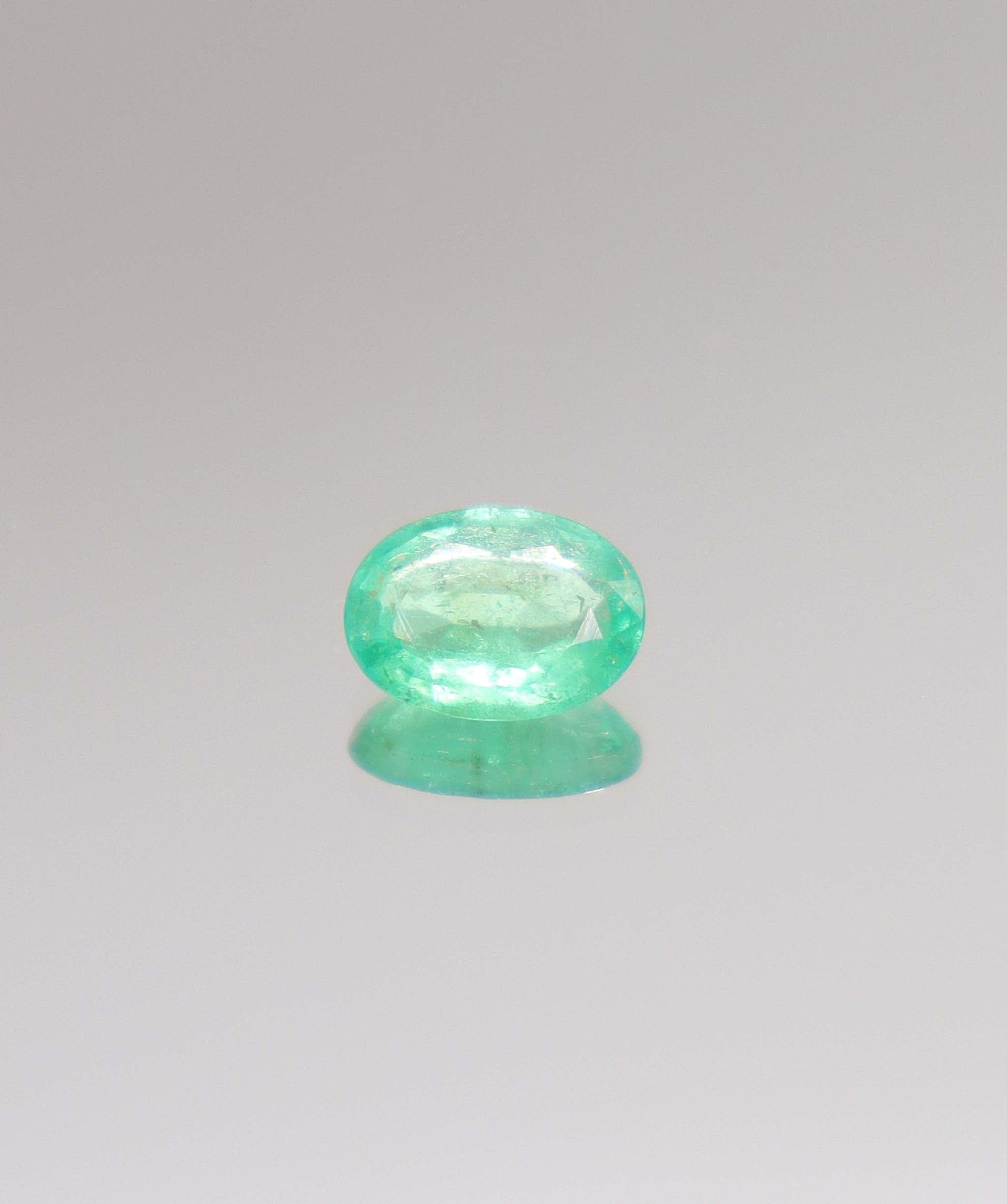 Luxury Promise 0.86ct Columbian Emeralds DXBCS0025