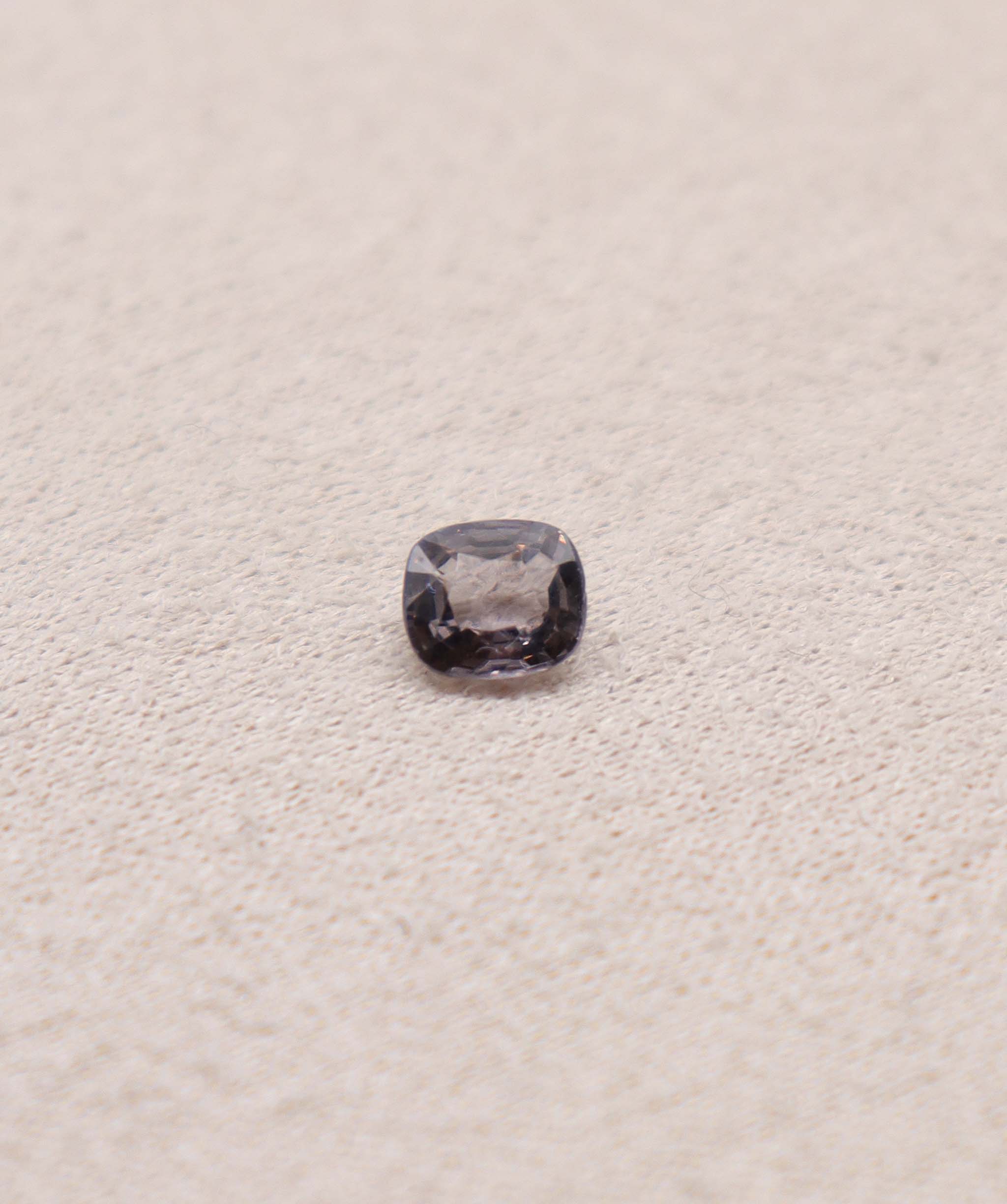 Luxury Promise 0.8ct Grey Elongated Cushion Spinel DXBS4904