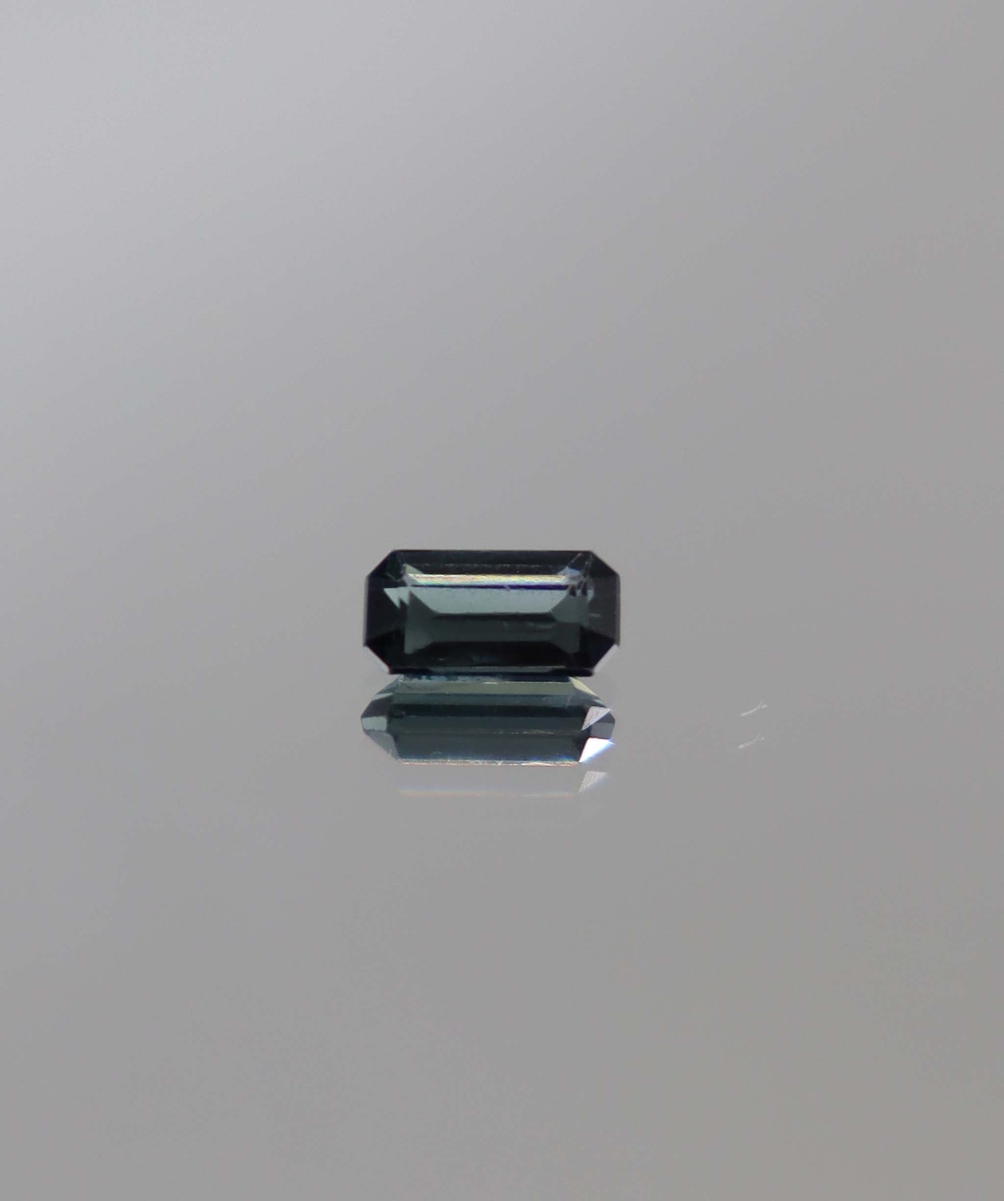 Luxury Promise 0.90ct Blue Spinel Emerald DXBCD1299